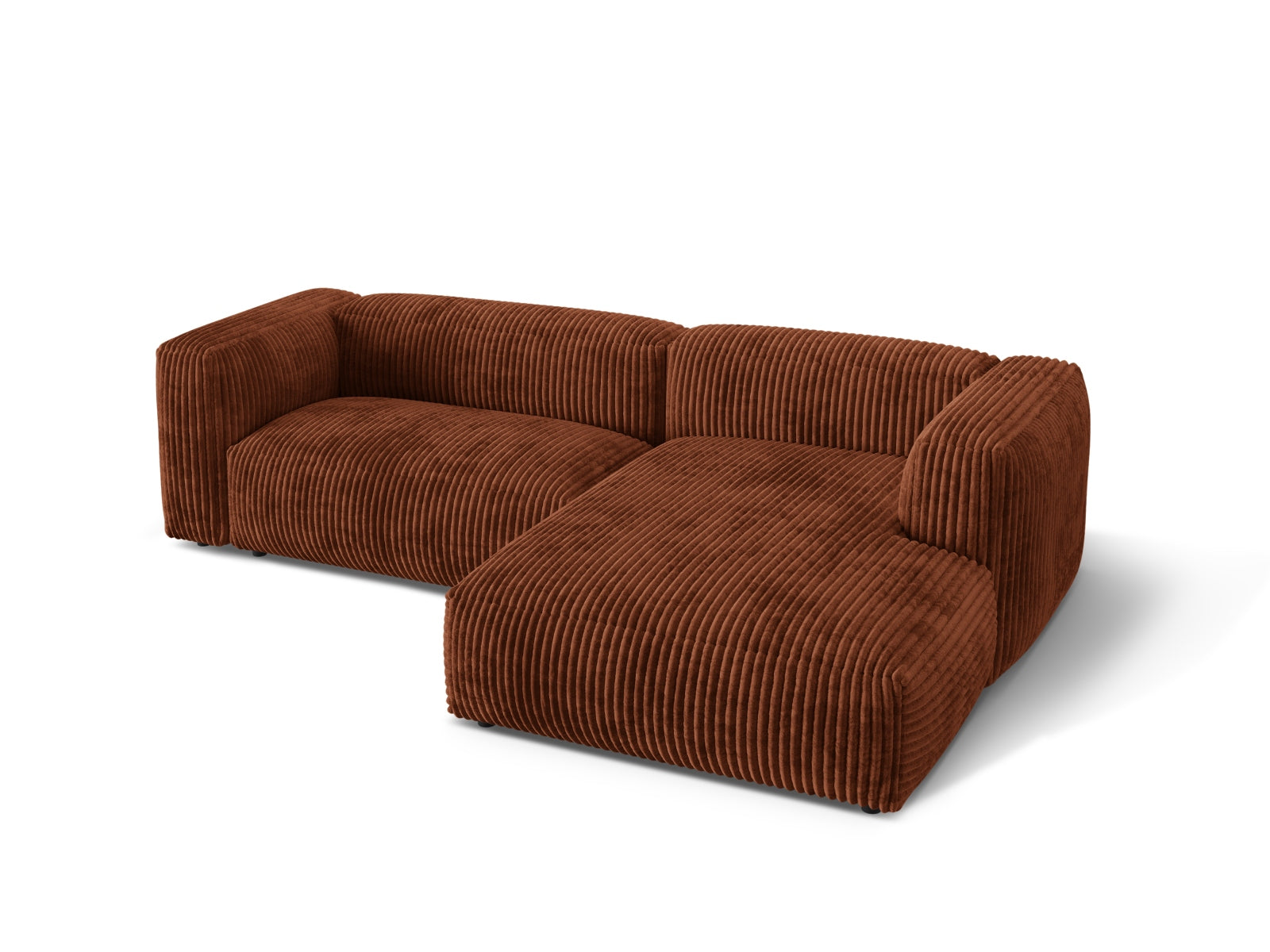Modernes Martina Ecksofa in warmem Brick-Tilia, rechteckige Form, perfekt für gemütliche Wohnzimmer und stilvolle Einrichtung.