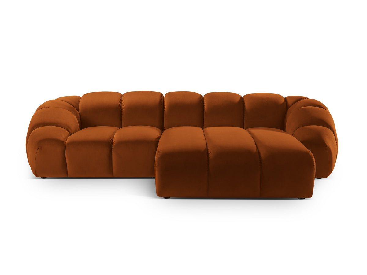 Diana Velour Ecksofa rechts 3 Sitzer in Terracotta-Salvador präsentiert im Onlineshop von KAQTU Design AG. L-Sofa rechts ist von Micadoni