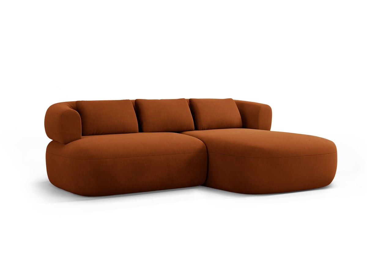 Jenny Velour Ecksofa rechts 5 Sitzer in Terracotta-Salvador präsentiert im Onlineshop von KAQTU Design AG. L-Sofa rechts ist von Micadoni