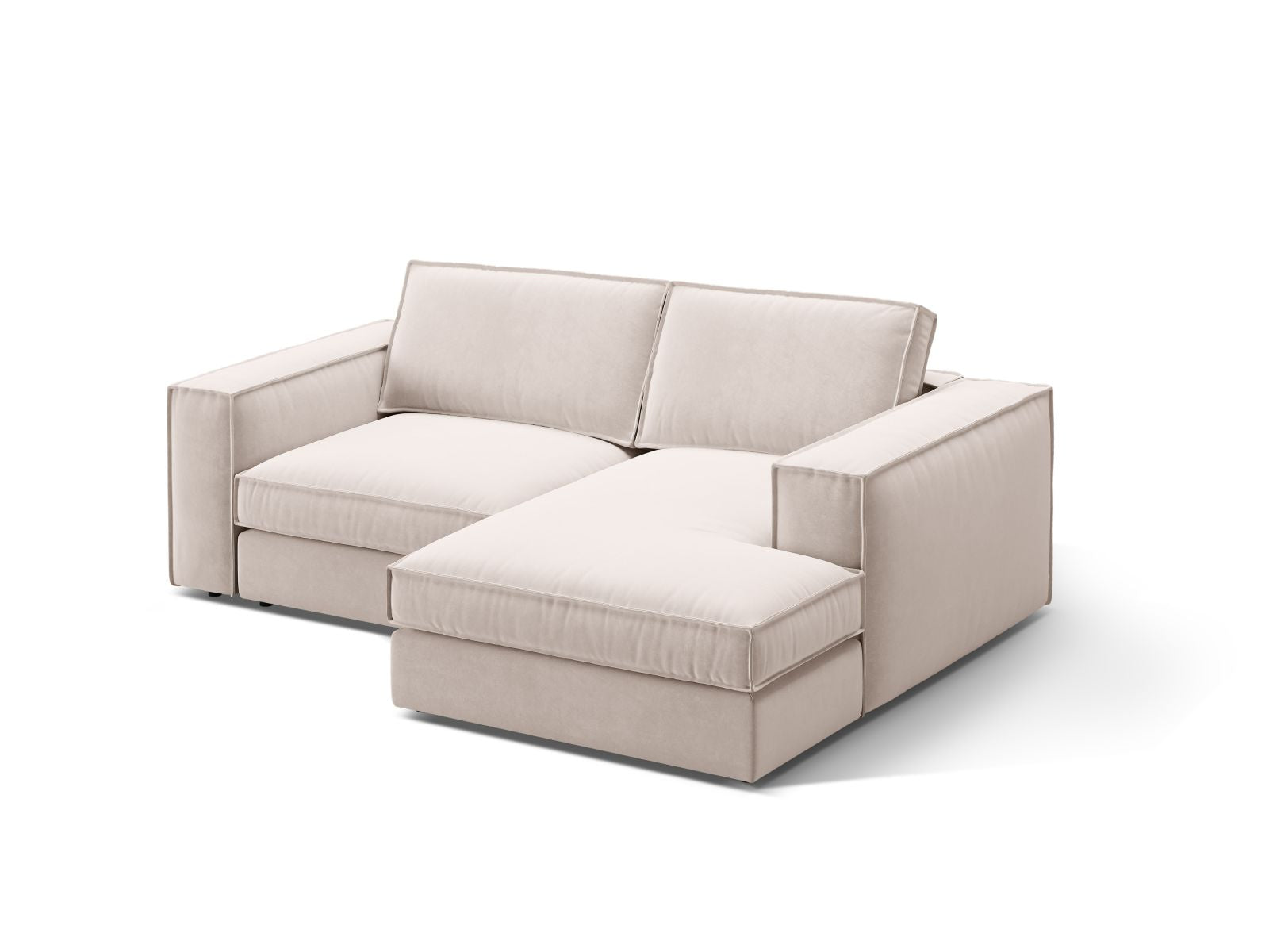 Beige 2-Sitzer Ecksofa Pola von Micadoni, modular und elegant, ideal für moderne Wohnräume, präsentiert in stilvollem Design.