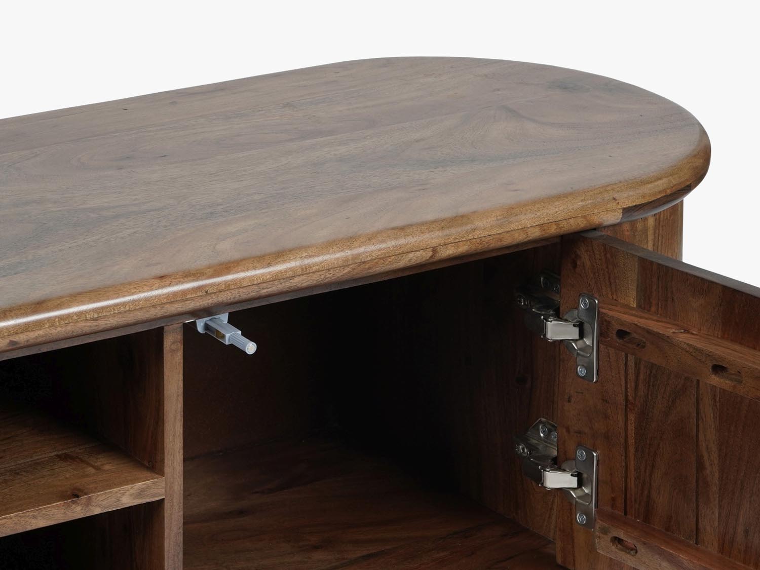 TV-Möbel Bia, 145x40x50 in präsentiert im Onlineshop von KAQTU Design AG. TV-Möbel ist von Micadoni