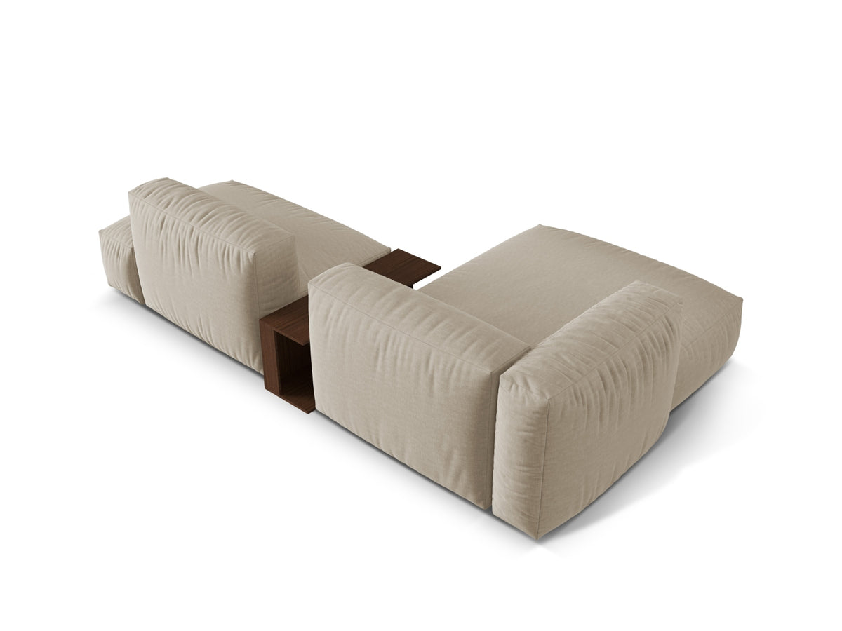 Modernes Martina L-Sofa links mit 2 Sitzen und praktischem Beistelltisch in sanftem Beige, perfekt für gemütliche Wohnzimmer.