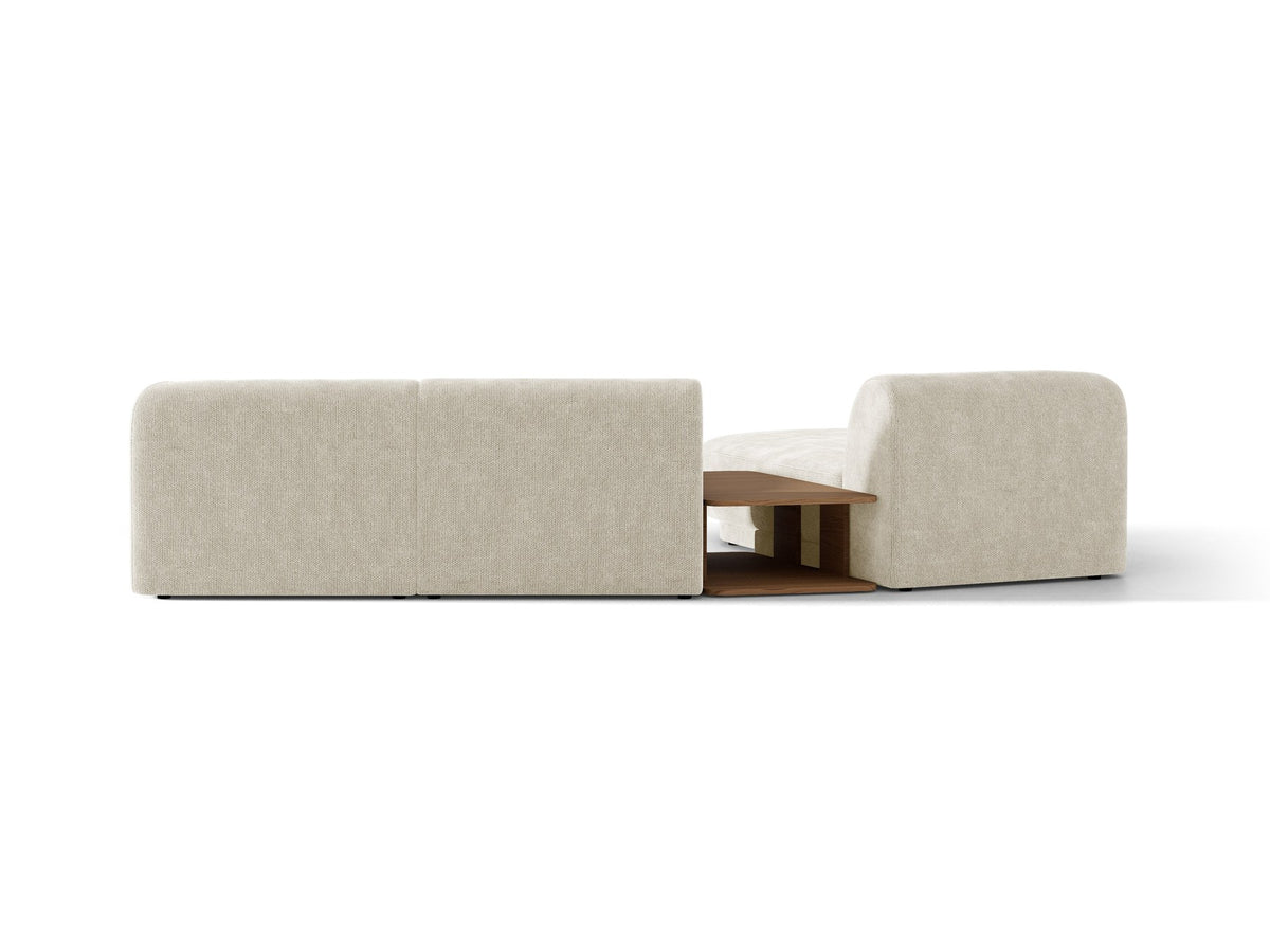 Braunes modulares Sofa Miley von Micadoni mit Bouclé-Stoff, schwarzen Kunststoffbeinen und breiter Sitzfläche im Wohnraum.