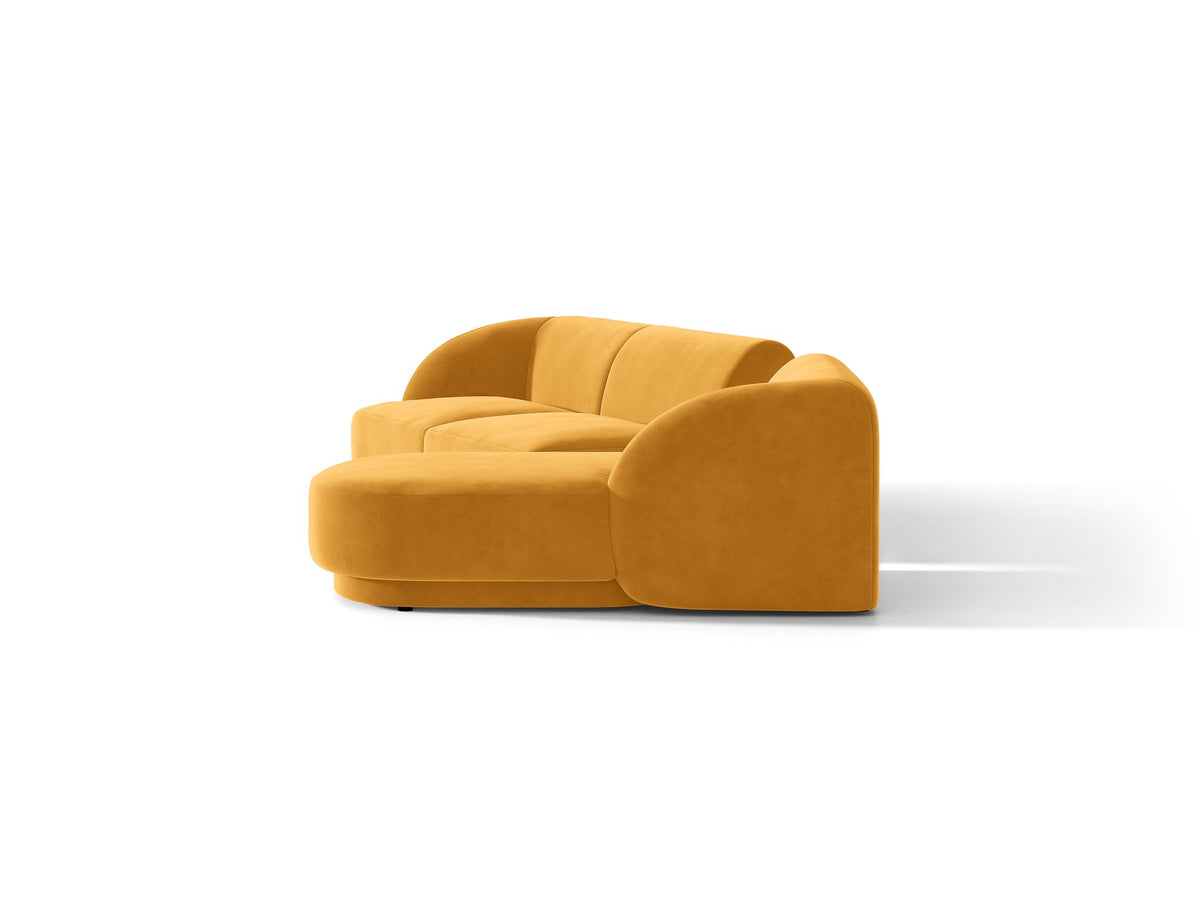 Braunes modulares Sofa Miley von Micadoni mit Baloo-Stoffbezug, schwarzen Kunststofffüssen und L-förmiger Ausrichtung nach rechts.