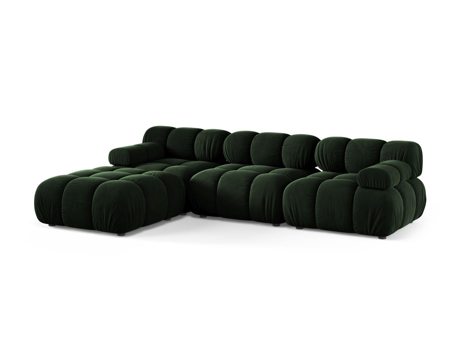 Elegantes 4-Sitzer Sofa Bellis in sattem Flaschengrün, ideal für stilvolle Wohnräume, erhältlich bei KAQTU Design AG.