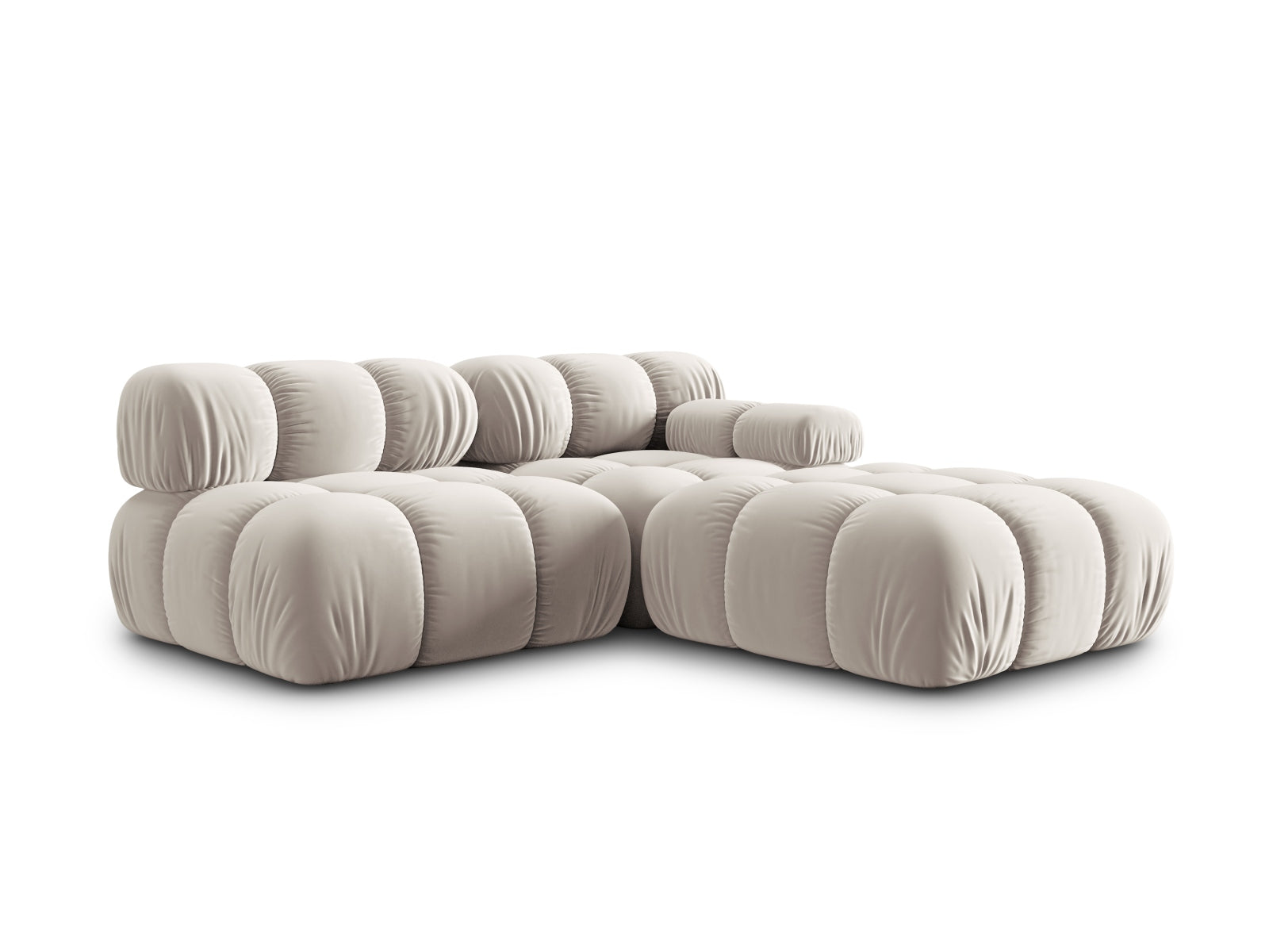 Entdecken Sie das Bellis Velour Sofa von Micadoni – ein elegantes, modulares 4-Sitzer-Sofa, das Komfort und Stil in Ihr Wohnzimmer bringt.