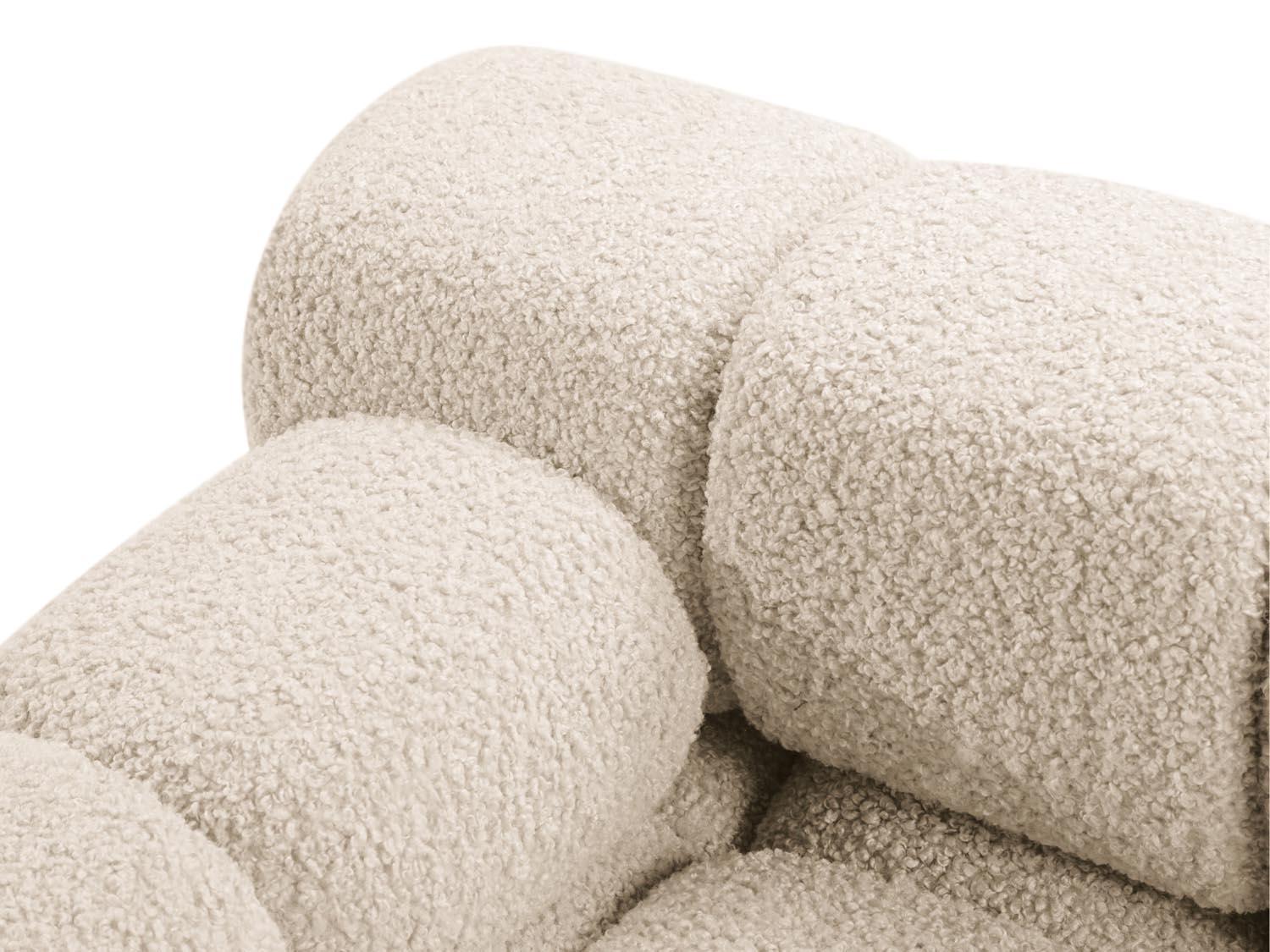 Elegantes Bellis Boucle Ecksofa links, 4-Sitzer in warmem Beige, ideal für stilvolle Wohnräume und entspannte Stunden.