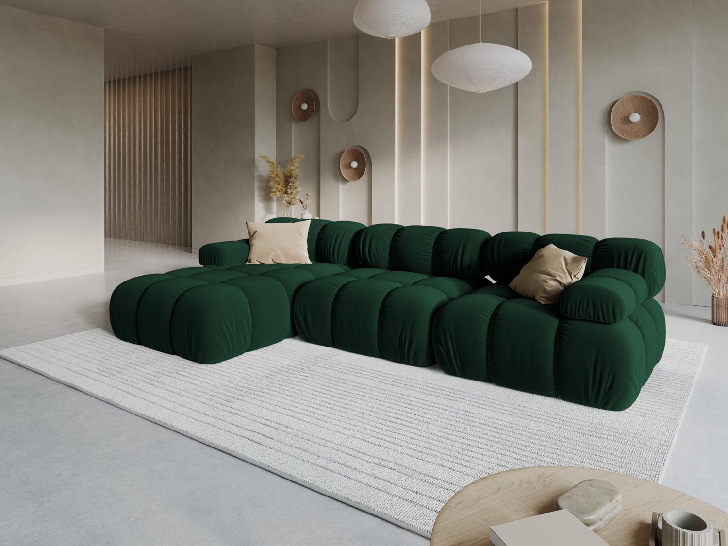 Elegantes Bellis Velour Ecksofa in Bottle Green, 4-Sitzer, linksseitig, ideal für stilvolle Wohnräume, präsentiert in modernem Ambiente.