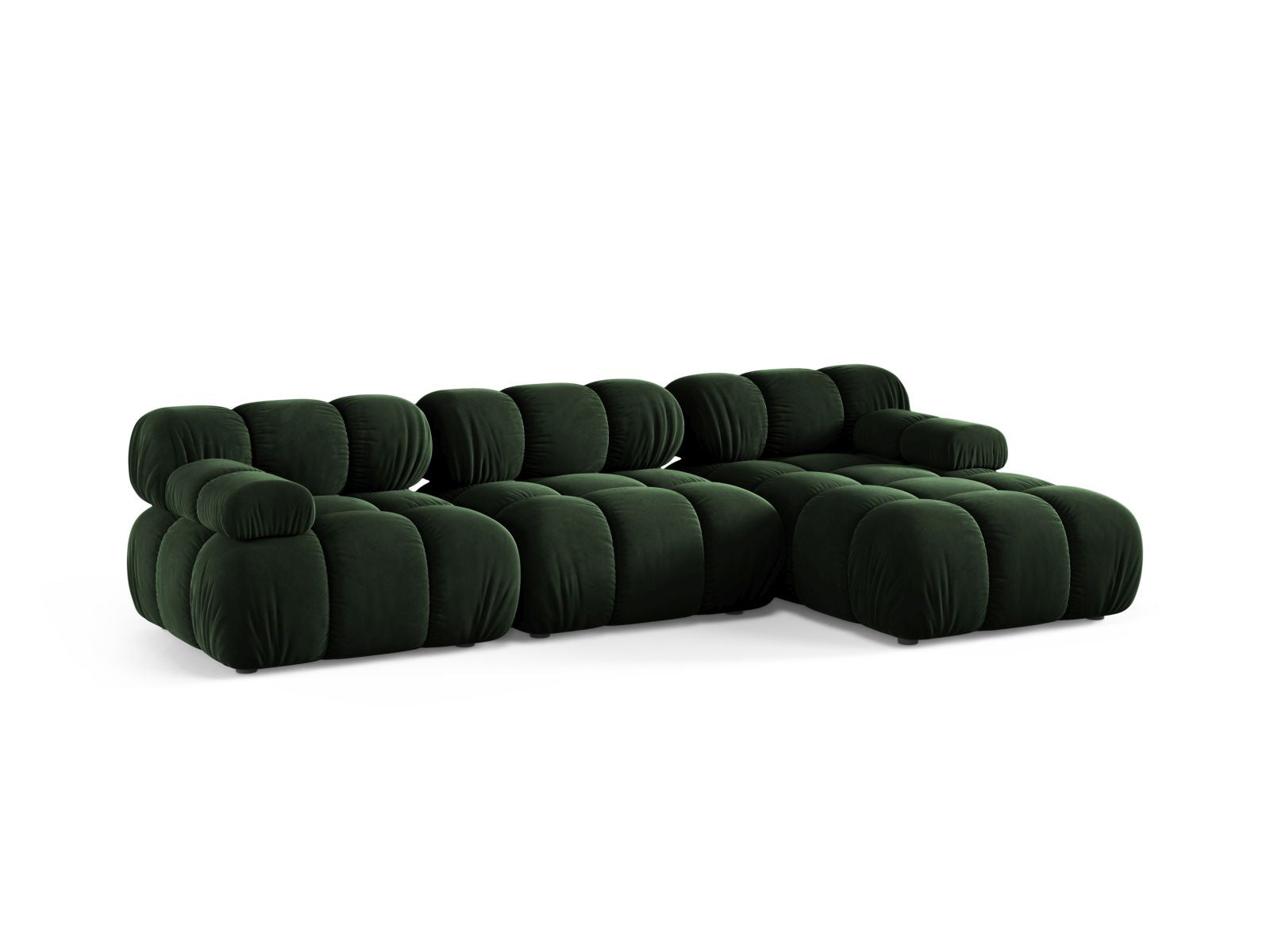 Elegantes 4-Sitzer Ecksofa Bellis in sattem Bottle Green, ideal für stilvolle Wohnräume, präsentiert von Micadoni.
