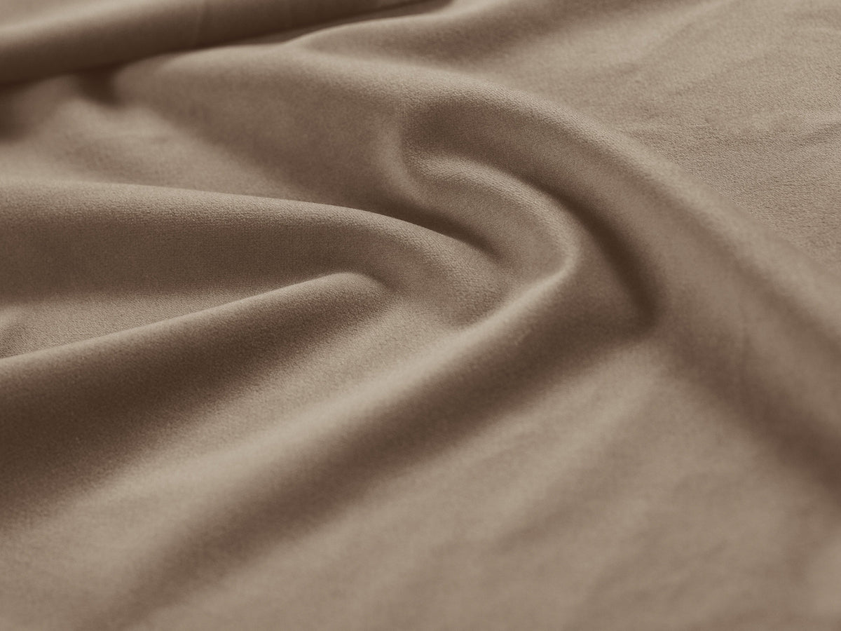 Bellis Velour modulares Ecksofa rechts 4 Sitzer 155cm in Cappuccino-Bluvel präsentiert im Onlineshop von KAQTU Design AG. L-Sofa rechts ist von Micadoni