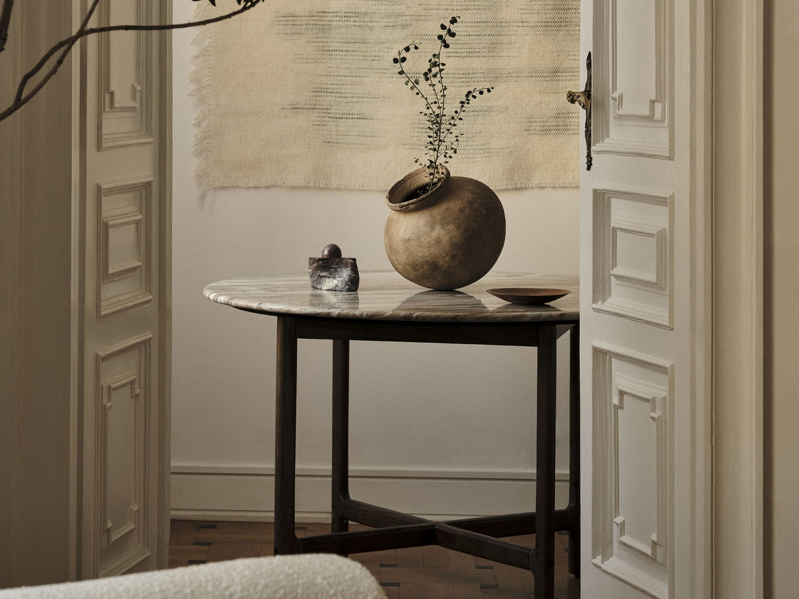 Esstisch Bia 120x120 in präsentiert im Onlineshop von KAQTU Design AG. Esstisch ist von Micadoni