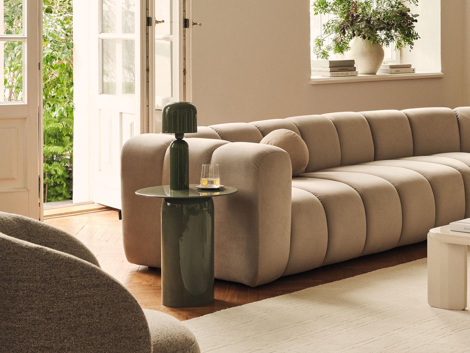 Beistelltisch Clementin, 45x45x50 in präsentiert im Onlineshop von KAQTU Design AG. Beistelltisch ist von Micadoni