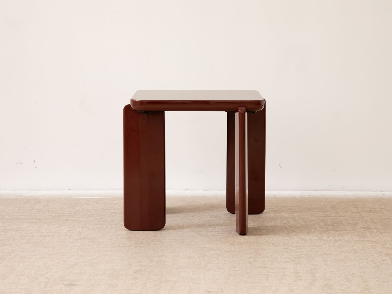 Beistelltisch Jonc 50x50 in präsentiert im Onlineshop von KAQTU Design AG. Beistelltisch ist von Micadoni