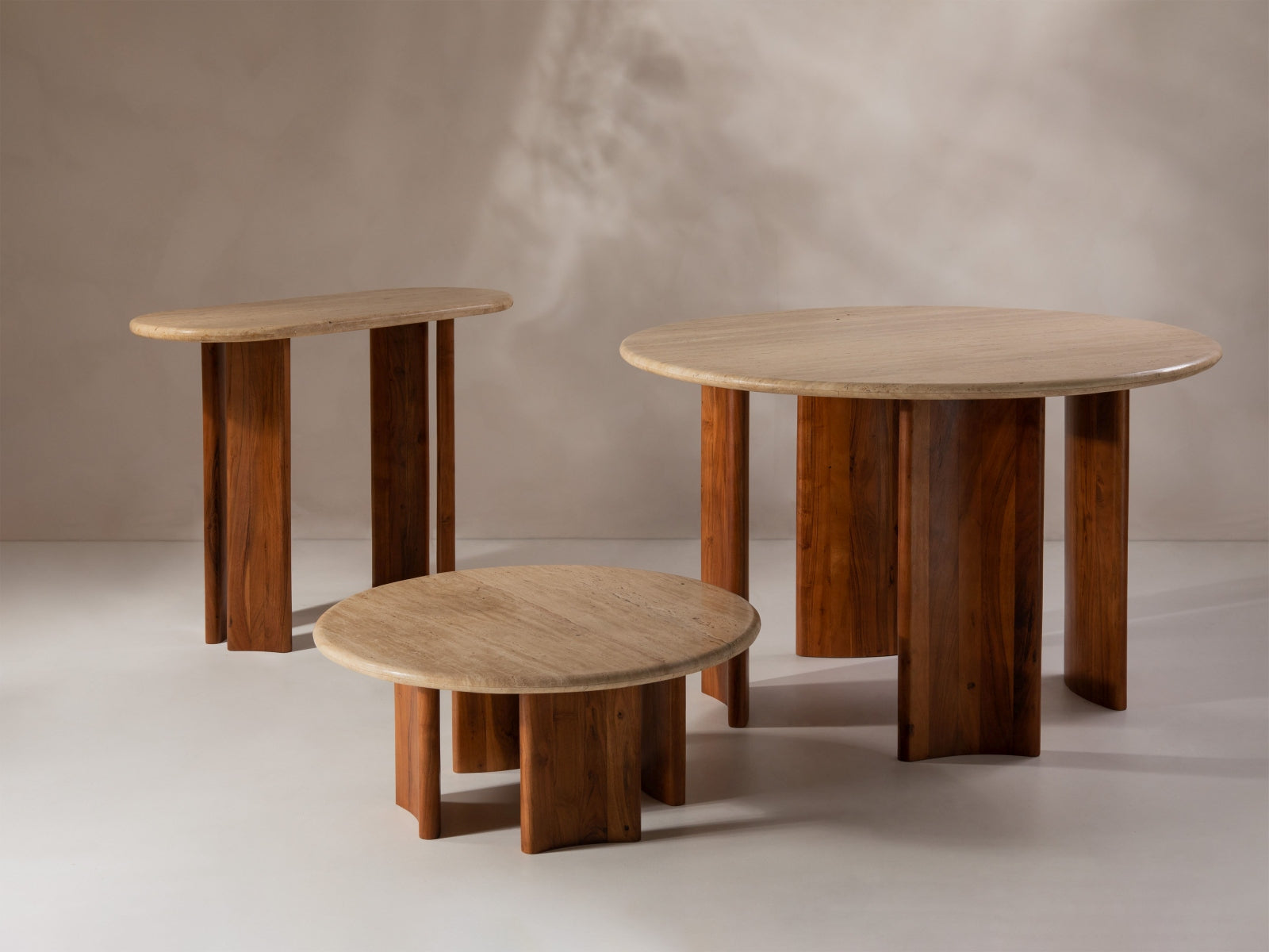 Eleganter Kaffeetisch Cleo 80x80 von Micadoni, ideal für stilvolle Wohnzimmergestaltung, mit modernem Design und hochwertiger Verarbeitung.