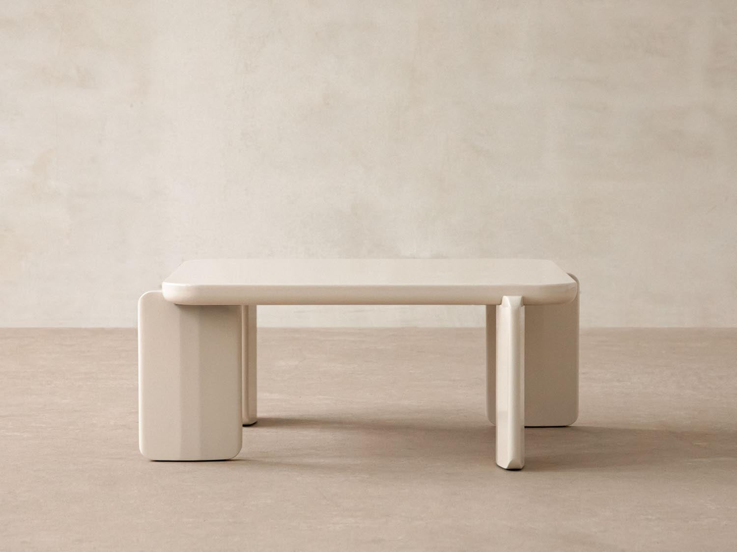 Kaffeetisch Jonc 80x80 in präsentiert im Onlineshop von KAQTU Design AG. Couchtisch ist von Micadoni