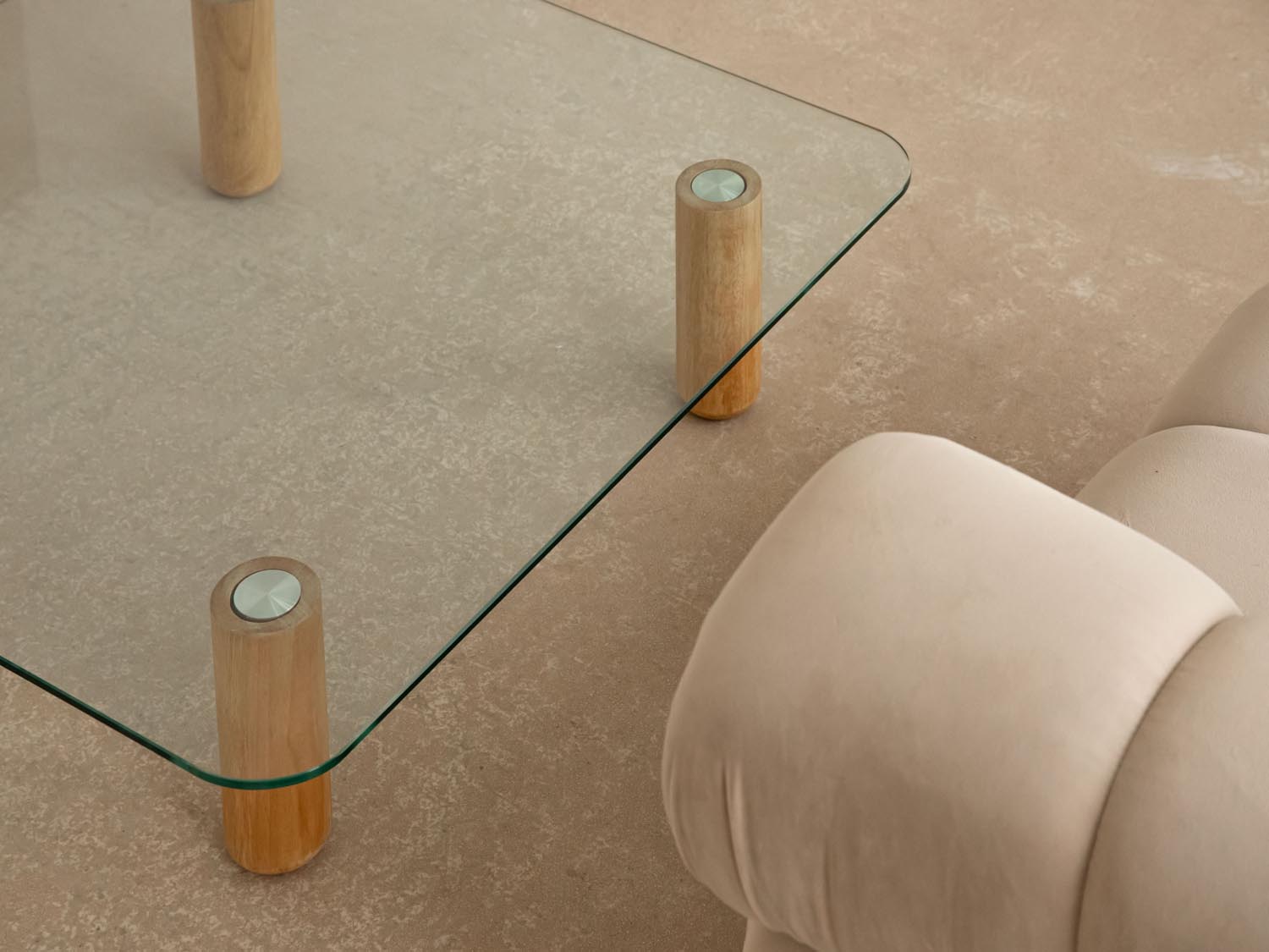 Kaffeetisch Moscarte Transparent, 90x90 in präsentiert im Onlineshop von KAQTU Design AG. Couchtisch ist von Micadoni