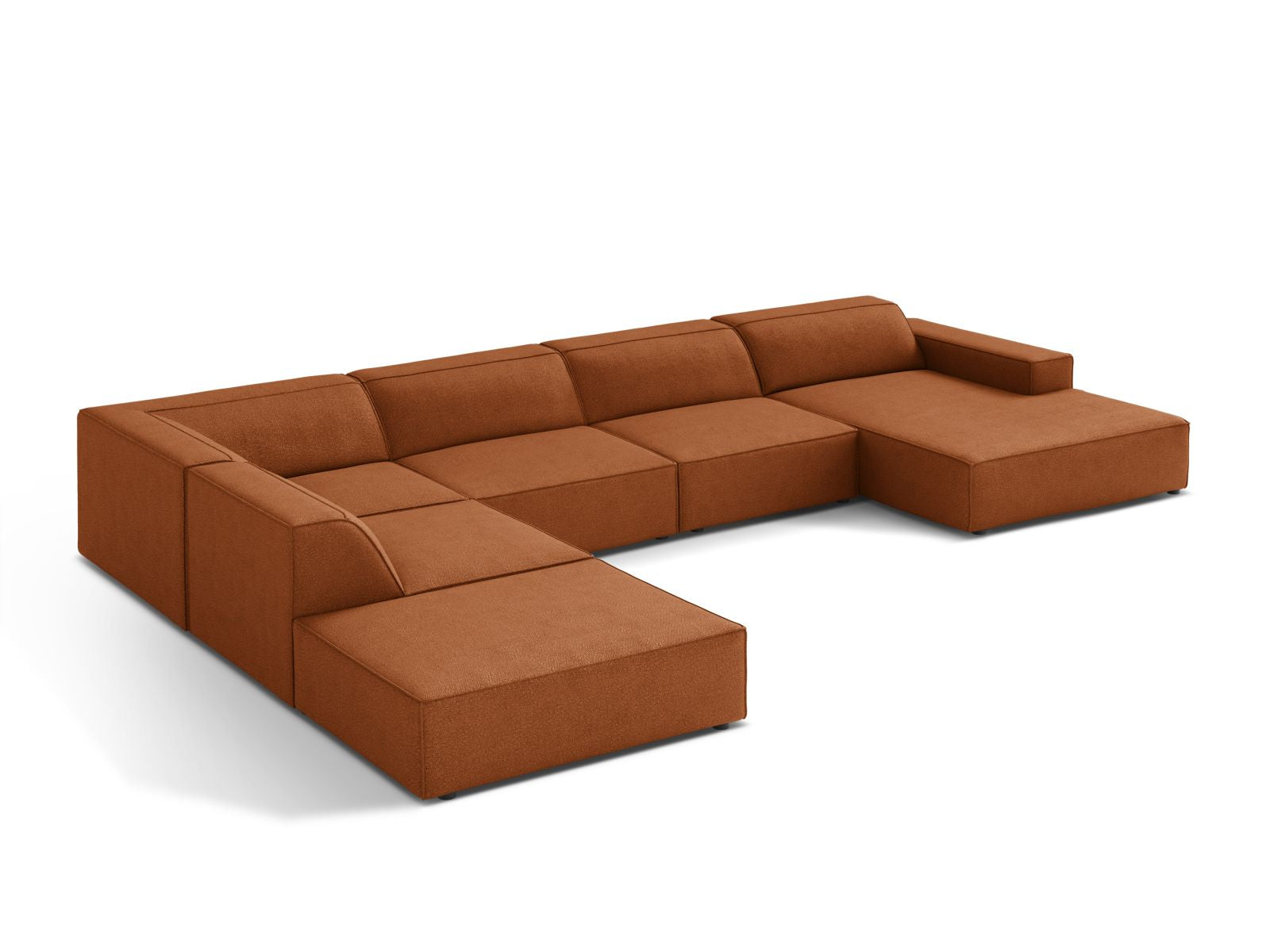 Elegantes, modulares 7-Sitzer Ecksofa Jodie Boucle in warmem Terracotta, ideal für stilvolle Wohnräume und entspannende Momente.