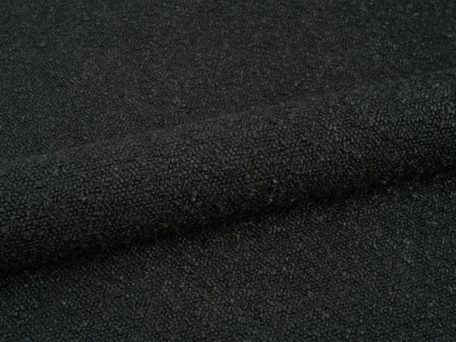 Elegantes 6-Sitzer Ecksofa Molino in Schwarz-Baloo, ideal für große Wohnräume, vereint modernes Design mit optimalem Sitzkomfort.