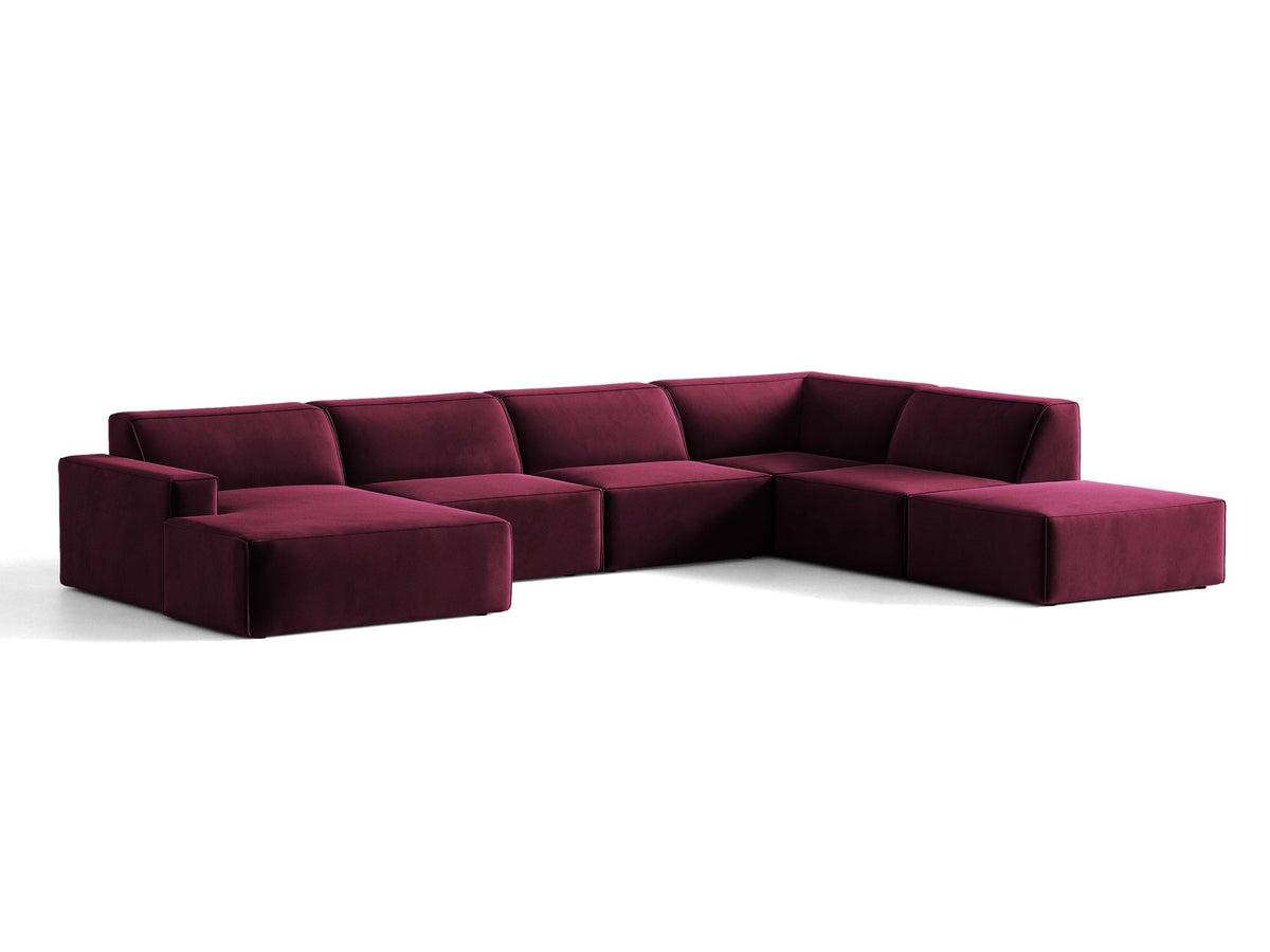 Modulares Ecksofa rechts Jodie von Micadoni in leichtem Beige mit Venus-Samtstoff, schwarzen Kunststoffbeinen und niedriger Rückenlehne.