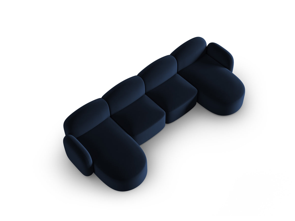 Blair Velour Panoramic Sofa 6 Sitzer in Royal Blue-Casino präsentiert im Onlineshop von KAQTU Design AG. 5er Sofa ist von Micadoni
