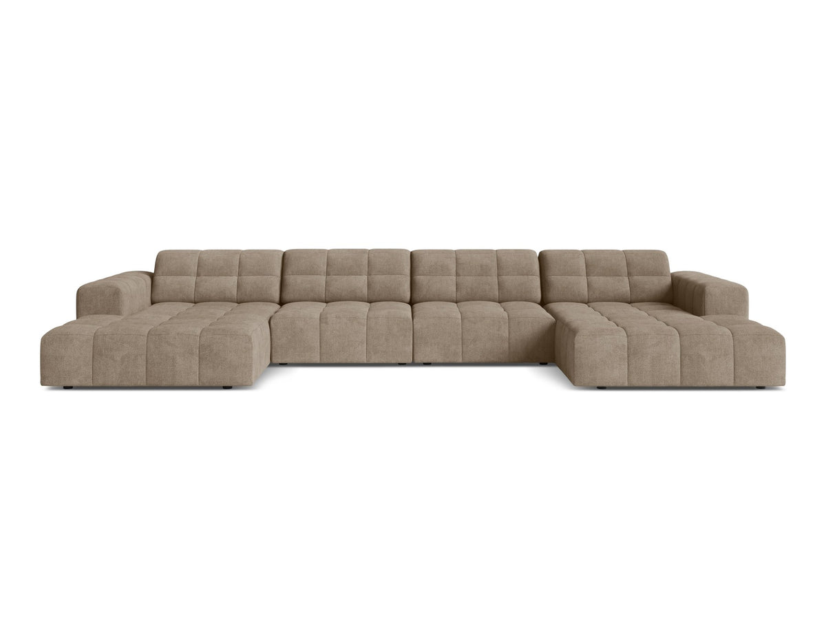 Panoramasofa Jennifer von Micadoni in leichtem Beige, grosses Ecksofa mit Stoffbezug Bluvel 22 und schwarzen Kunststoffbeinen.