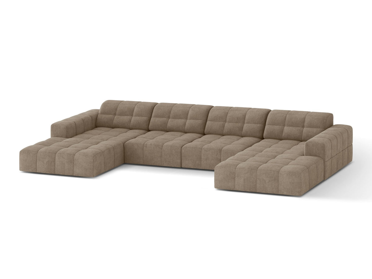 Panoramasofa Jennifer von Micadoni in leichtem Beige, grosses Ecksofa mit Stoffbezug Bluvel 22 und schwarzen Kunststoffbeinen.