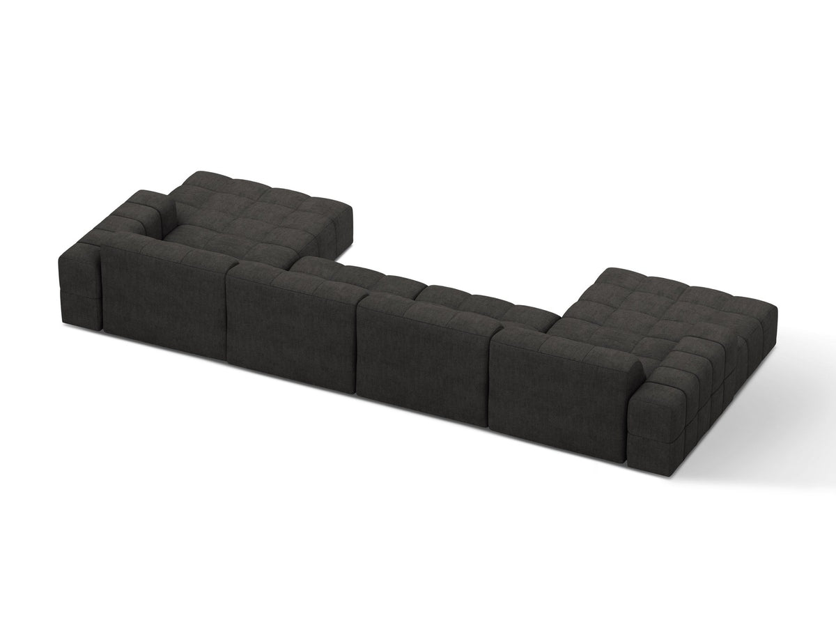 Panoramasofa Jennifer von Micadoni in leichtem Beige, grosses Ecksofa mit Stoffbezug Bluvel 22 und schwarzen Kunststoffbeinen.