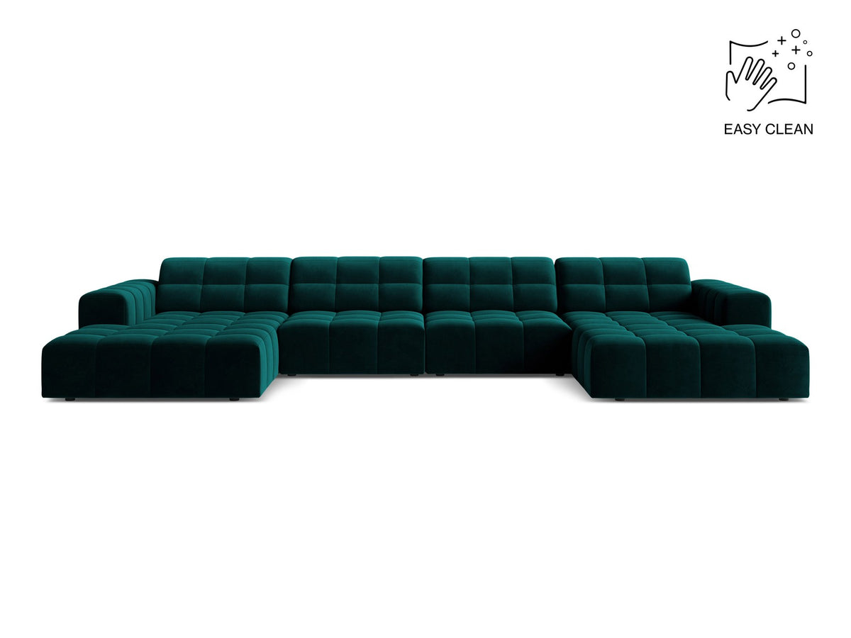 Panoramasofa Jennifer von Micadoni in leichtem Beige, grosses Ecksofa mit Stoffbezug Bluvel 22 und schwarzen Kunststoffbeinen.