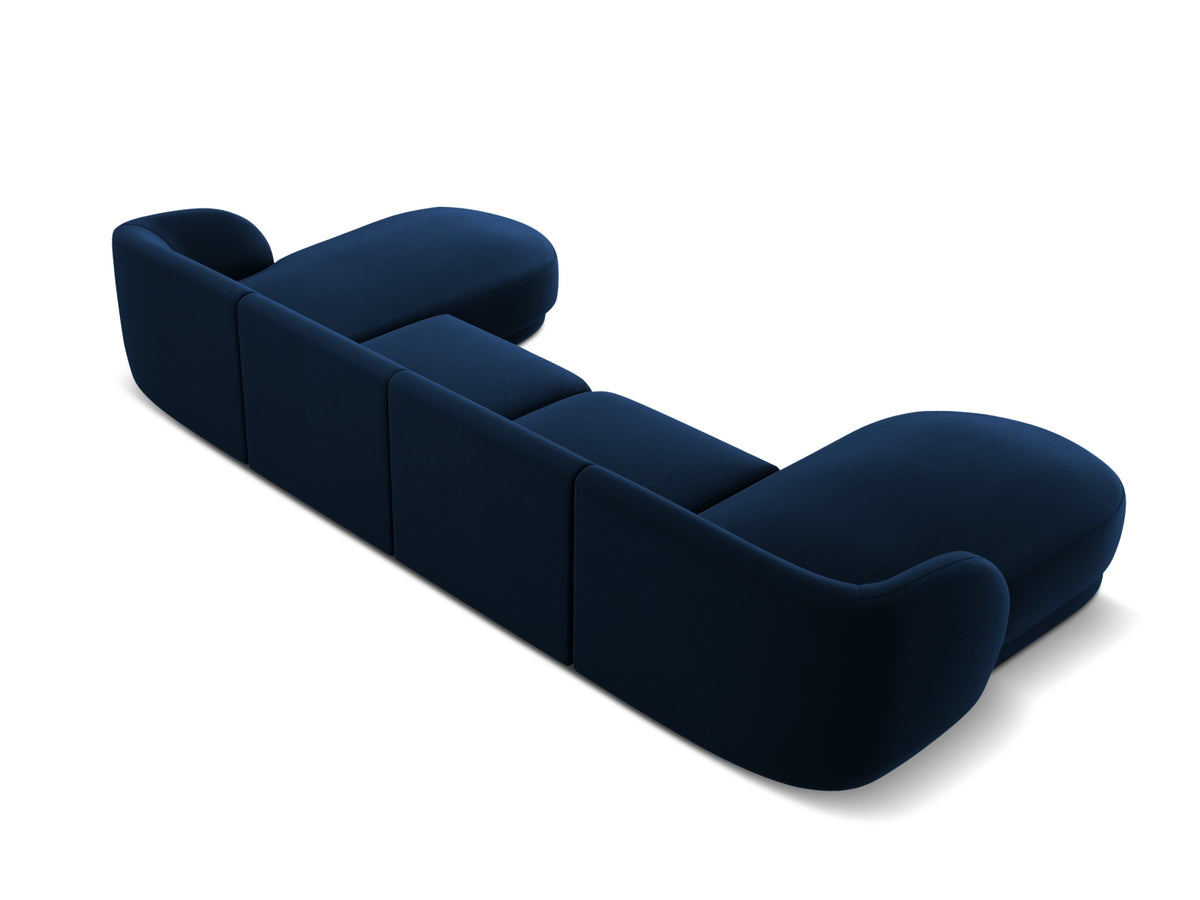 Miley Velour Panoramic Sofa 5 Sitzer in Royal Blue-Bluvel präsentiert im Onlineshop von KAQTU Design AG. 3er Sofa ist von Micadoni