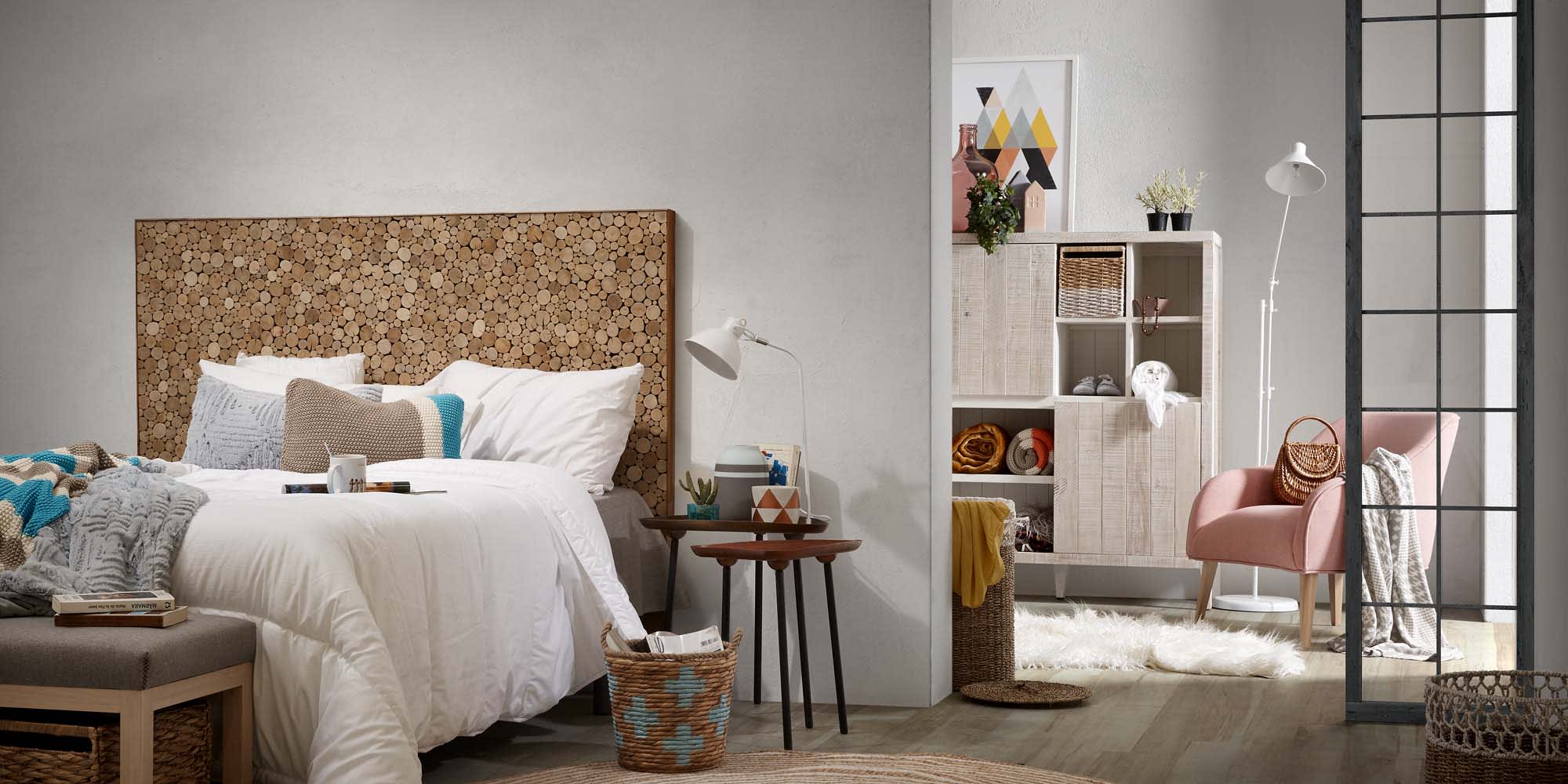 Die Mistral Bettdecke 135/150 cm von Kave Home vereint hochwertige Materialien und Komfort für einen erholsamen Schlaf.