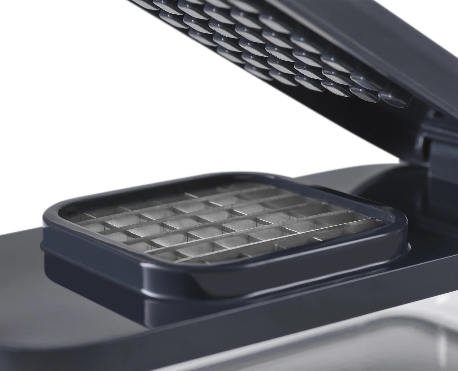 Praktisches 4-teiliges Küchen-Set von Joseph Joseph in bunten Farben, ideal für vielseitige und kreative Zubereitungen in der Küche.