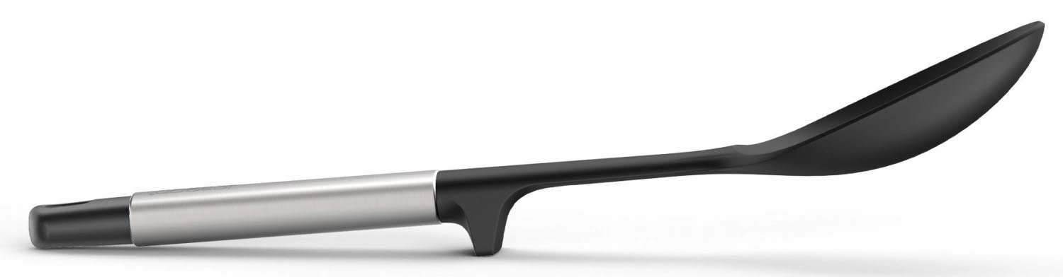 Hochwertiger Silikonlöffel mit Edelstahlgriff, ideal für hygienisches Kochen, von Joseph Joseph.