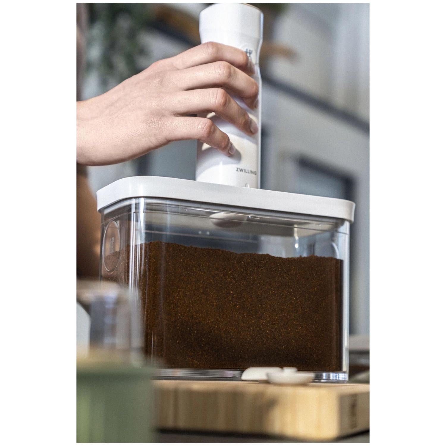 Praktische Zwilling Cube Box 3M, 22.8x21.4x10.7cm, 2.9l, transparent-weiss, ideal zur ordentlichen Aufbewahrung und Organisation zu Hause.