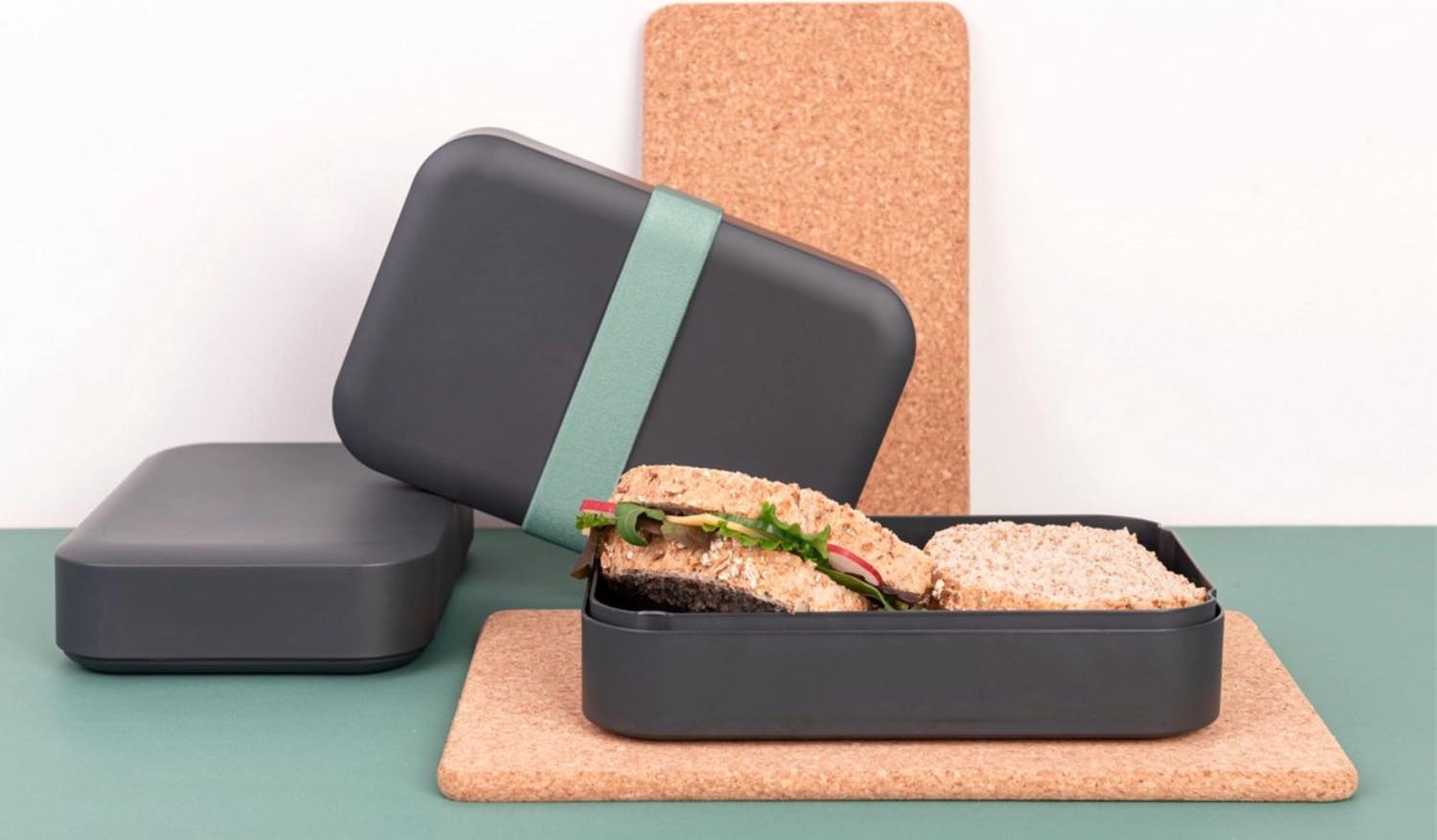 Die Amuse Plus Zero Waste Lunchbox in Grau bietet eine umweltfreundliche Lösung für nachhaltige Mahlzeiten unterwegs.