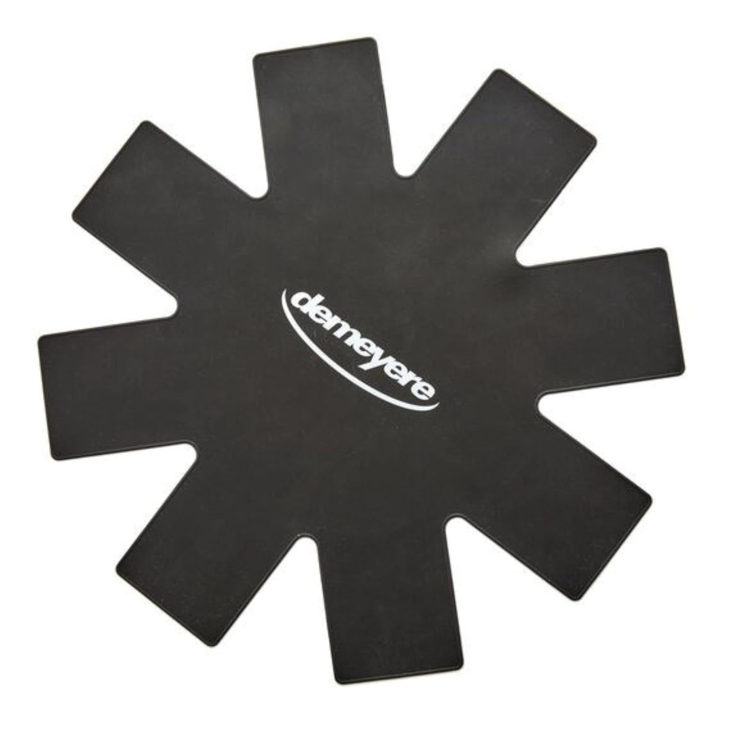 2er Set Pfannenschoner 40cm in Schwarz präsentiert im Onlineshop von KAQTU Design AG. Kochbesteck ist von Demeyere