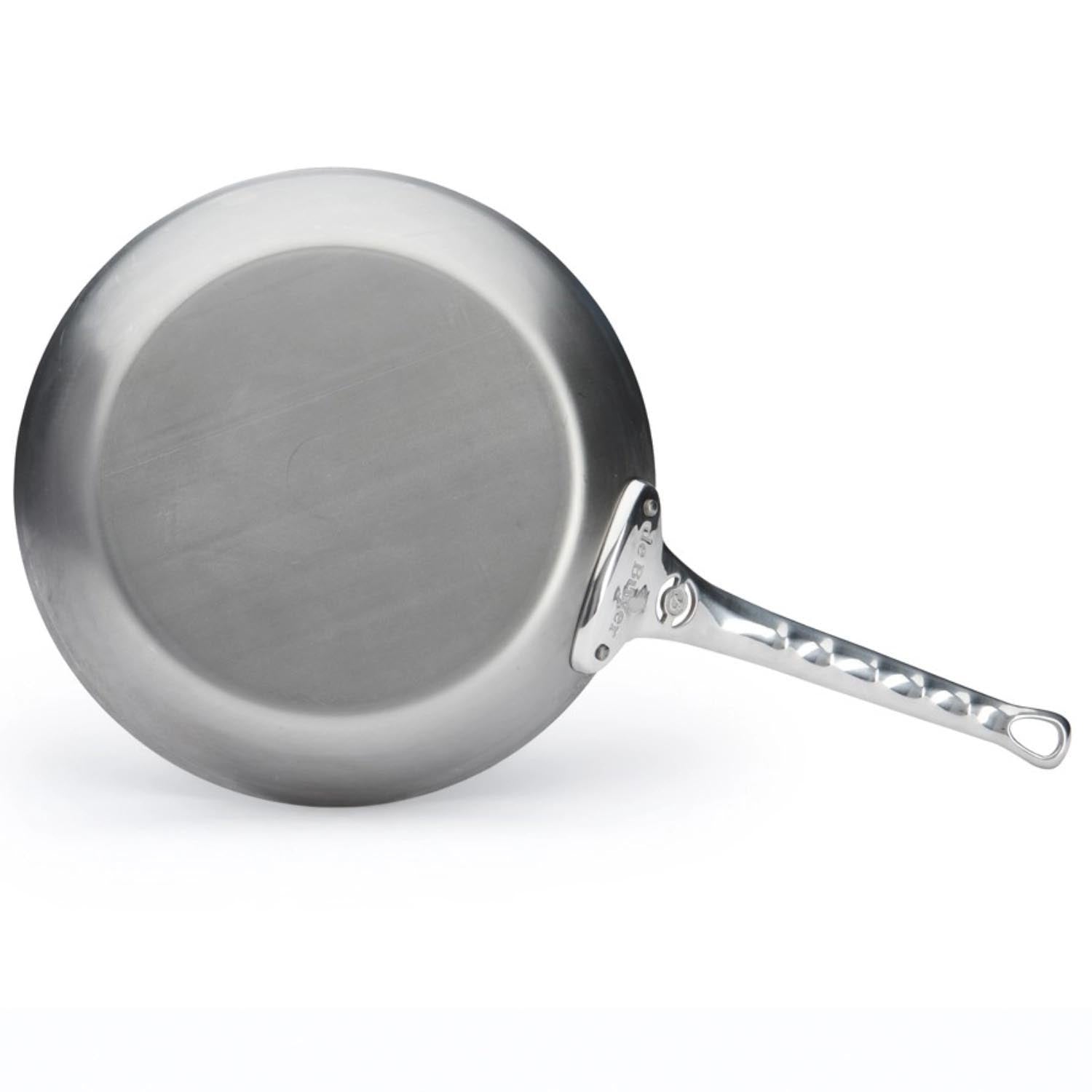 Robuste Eisenbratpfanne von de Buyer, 28 cm, ideal für Induktion, langlebig und perfekt für scharfes Anbraten.