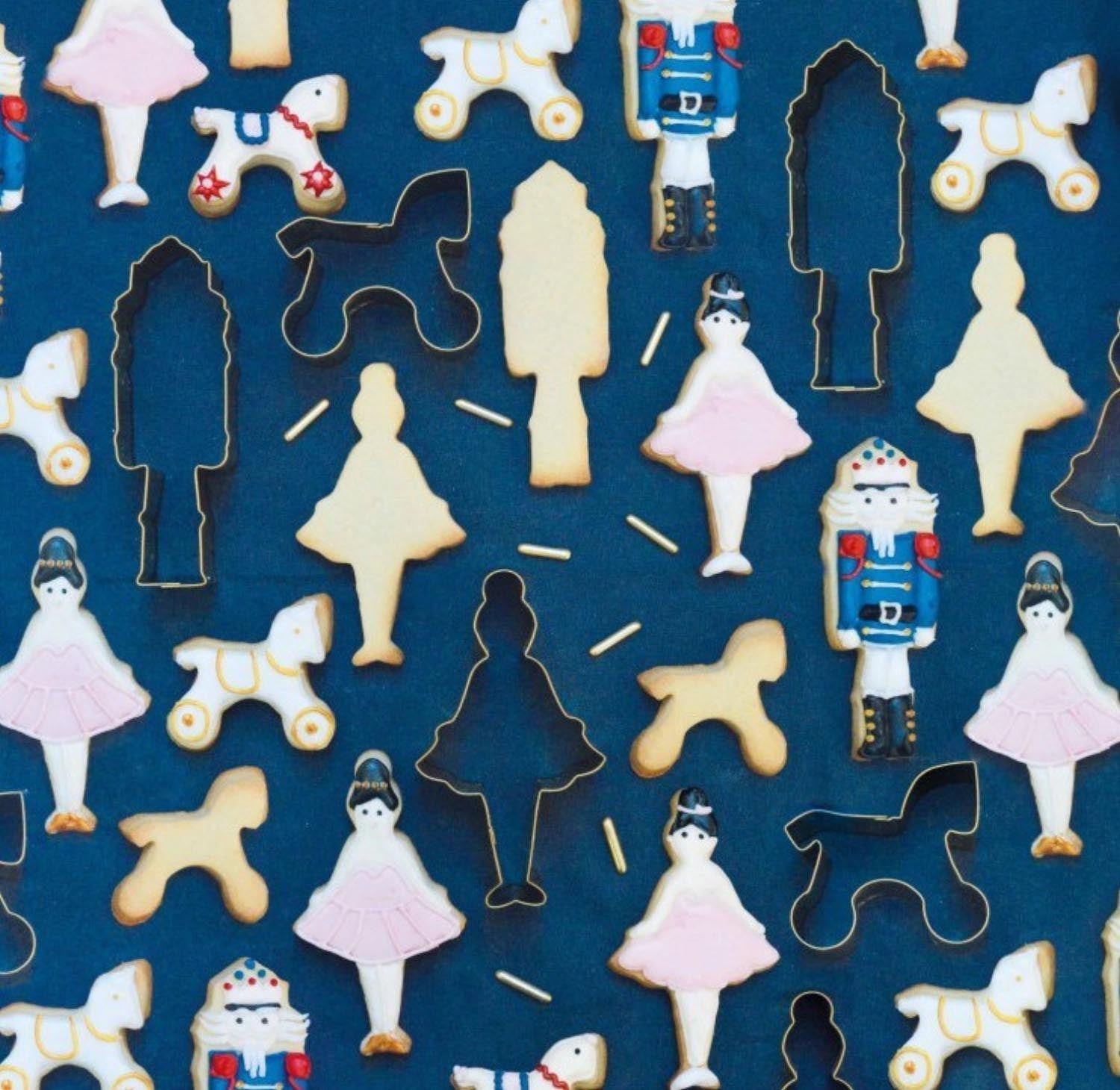 Set aus drei Nussknacker-Ausstechern von Scrap Cooking, ideal für weihnachtliches Backen und kreative Plätzchen-Dekorationen.