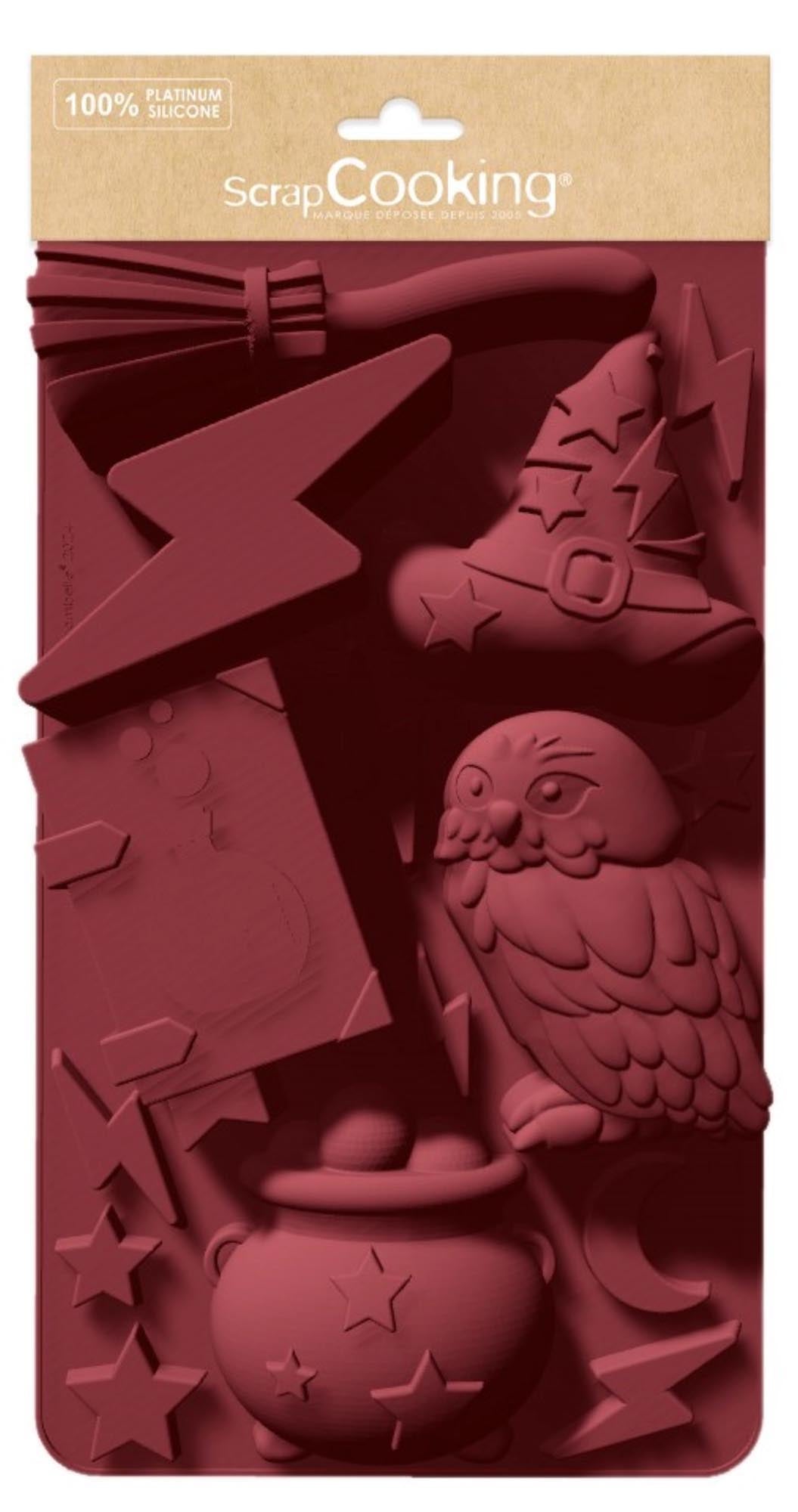 Silikonbackform Zauberei in Rot präsentiert im Onlineshop von KAQTU Design AG. Backform / Backblech ist von Scrap Cooking