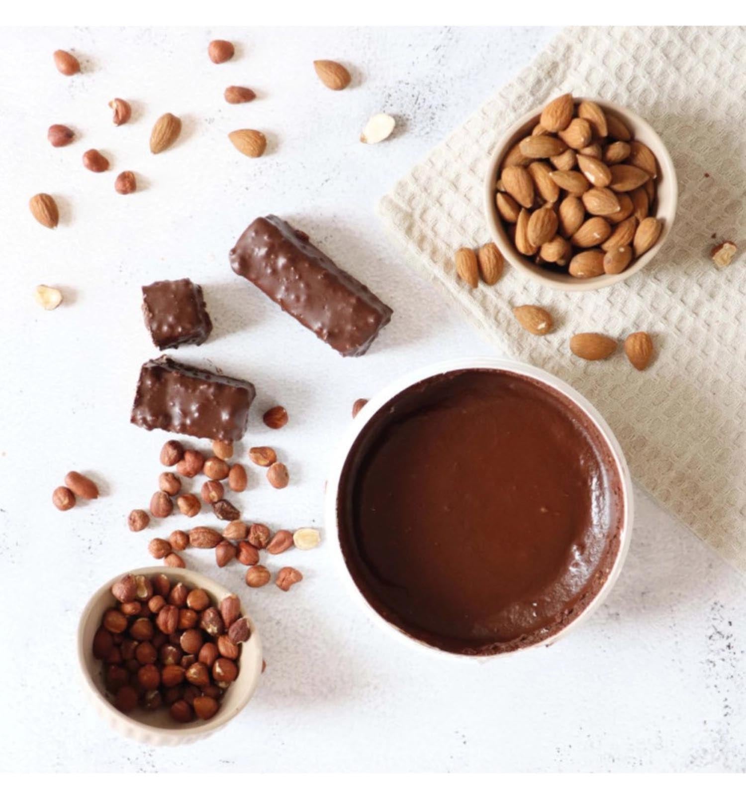 Fertiger Zuckerguss aus dunkler Schokolade, perfekt für Desserts und Backideen, 400g von Scrap Cooking.