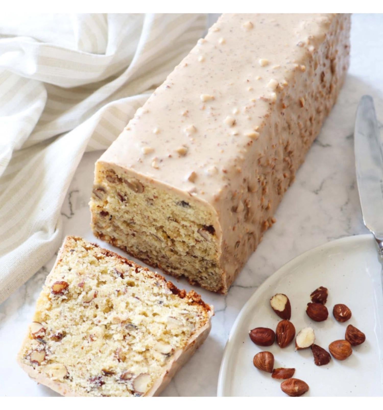 Blond Schokolade Zuckerguss, gebrauchsfertig, 400g. Ideal für Desserts und kreative Backideen. Perfekt für Backprojekte.