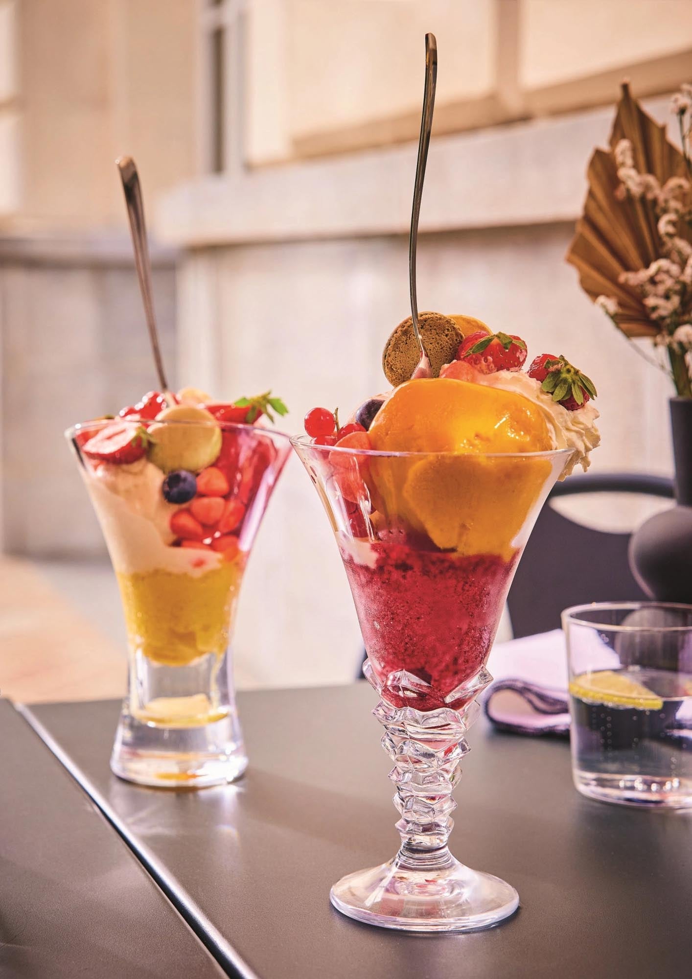 Stilvolle 12er Jazzed Coupe Schale von Arc, 0.41 Liter, perfekt für elegantes Anrichten von Speisen und Desserts.