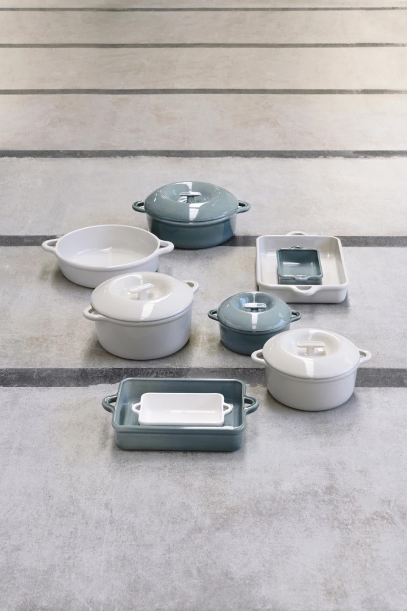 Runde Auflaufform (31 cm) in edlem Alabasterweiss von Revol, perfekt für stilvolles Backen und Servieren.