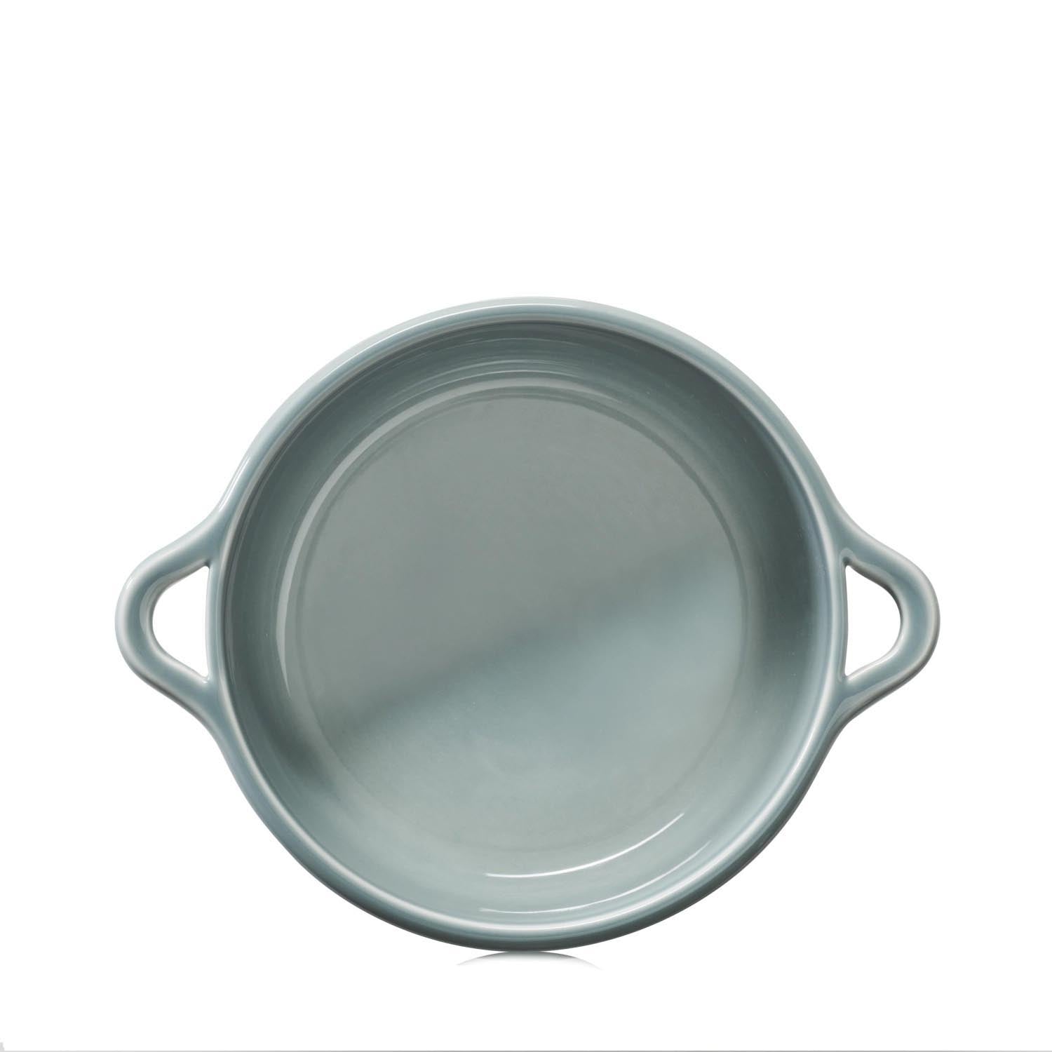 Elegante Induktionskasserolle D19cm in wolkengrau von Revol, ideal für stilvolles Kochen ohne Deckel.