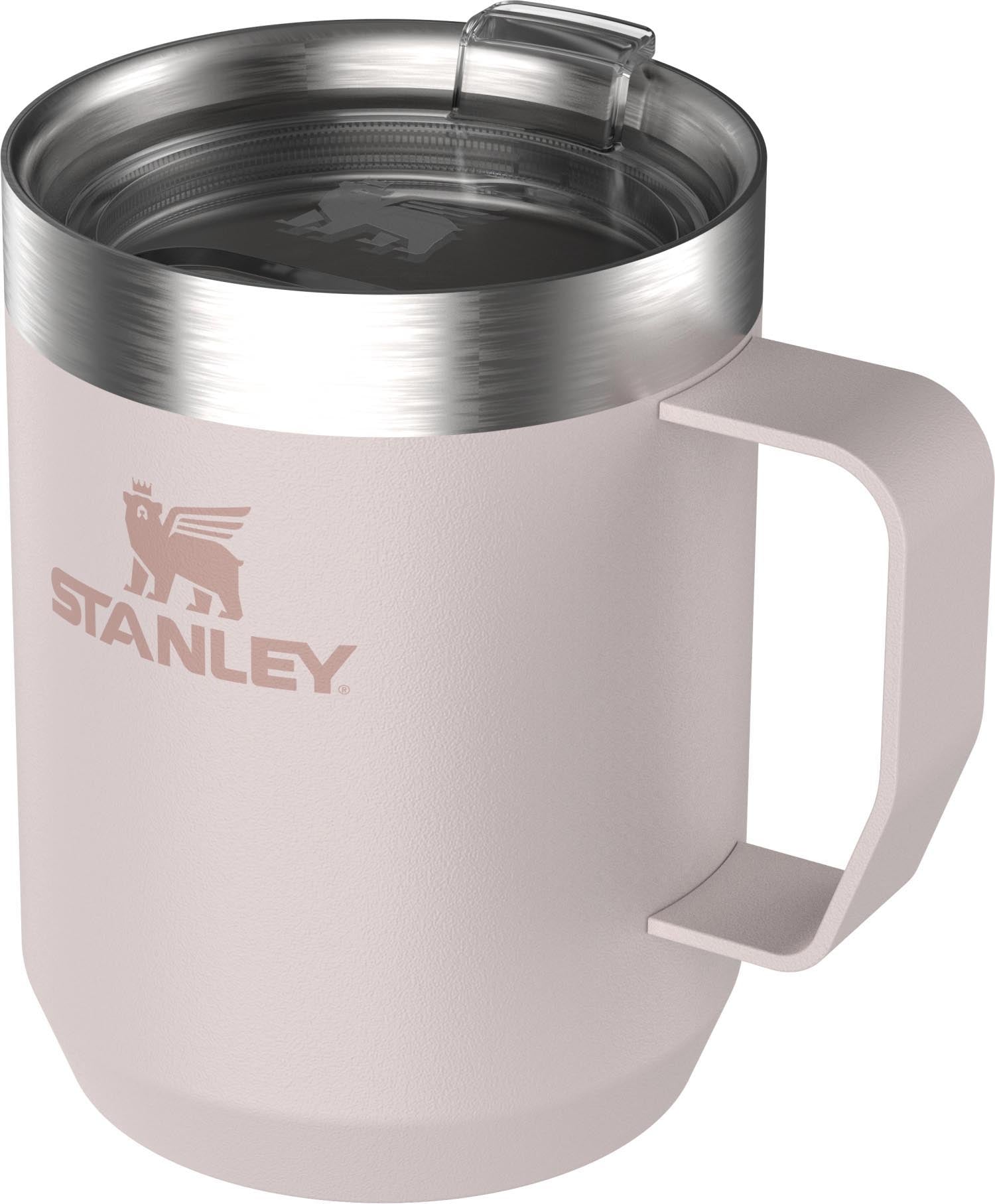 Stanley Everyday Camp Mug 0.23l in Rose Quartz: Robuste, isolierte Tasse für Outdoor-Abenteuer, stilvoll und funktional.