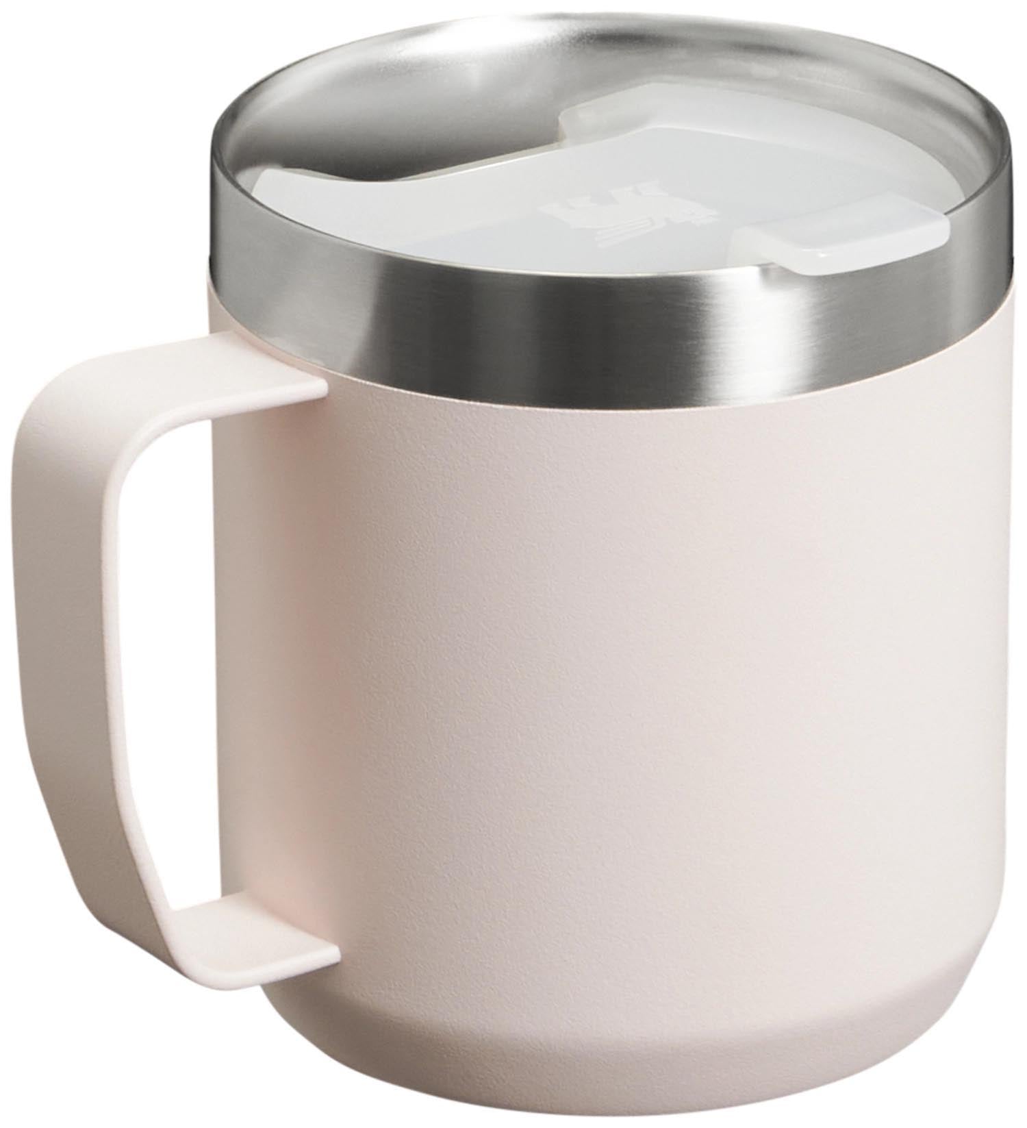 Stanley Camp Mug 0.35l in Rose Quartz: Isolierte, langlebige Tasse für Outdoor, ideal für heisse oder kalte Getränke unterwegs.