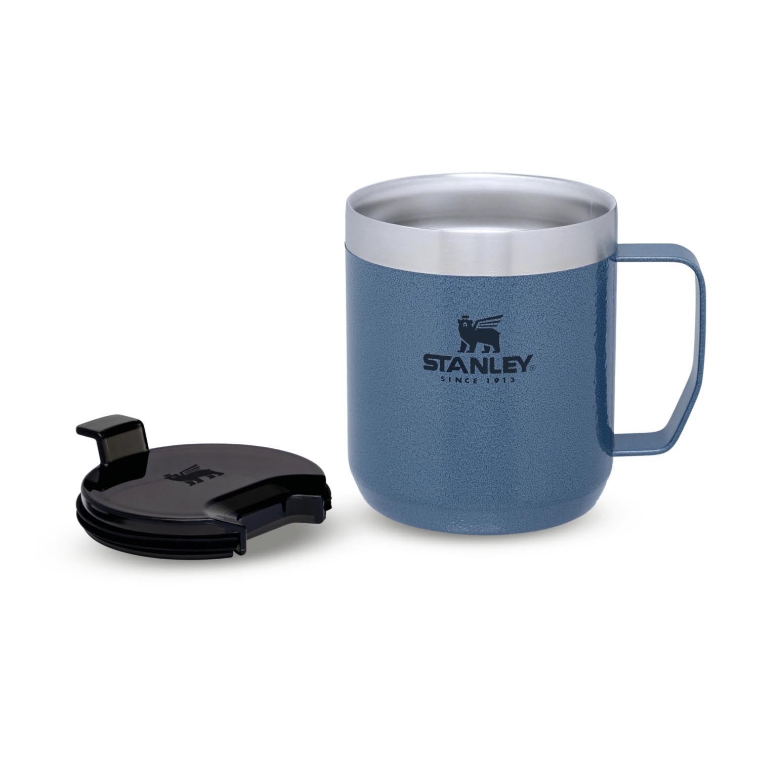 Everyday Camp Mug 0.35l hammertone lake in Blau präsentiert im Onlineshop von KAQTU Design AG. Trinkflasche ist von Stanley