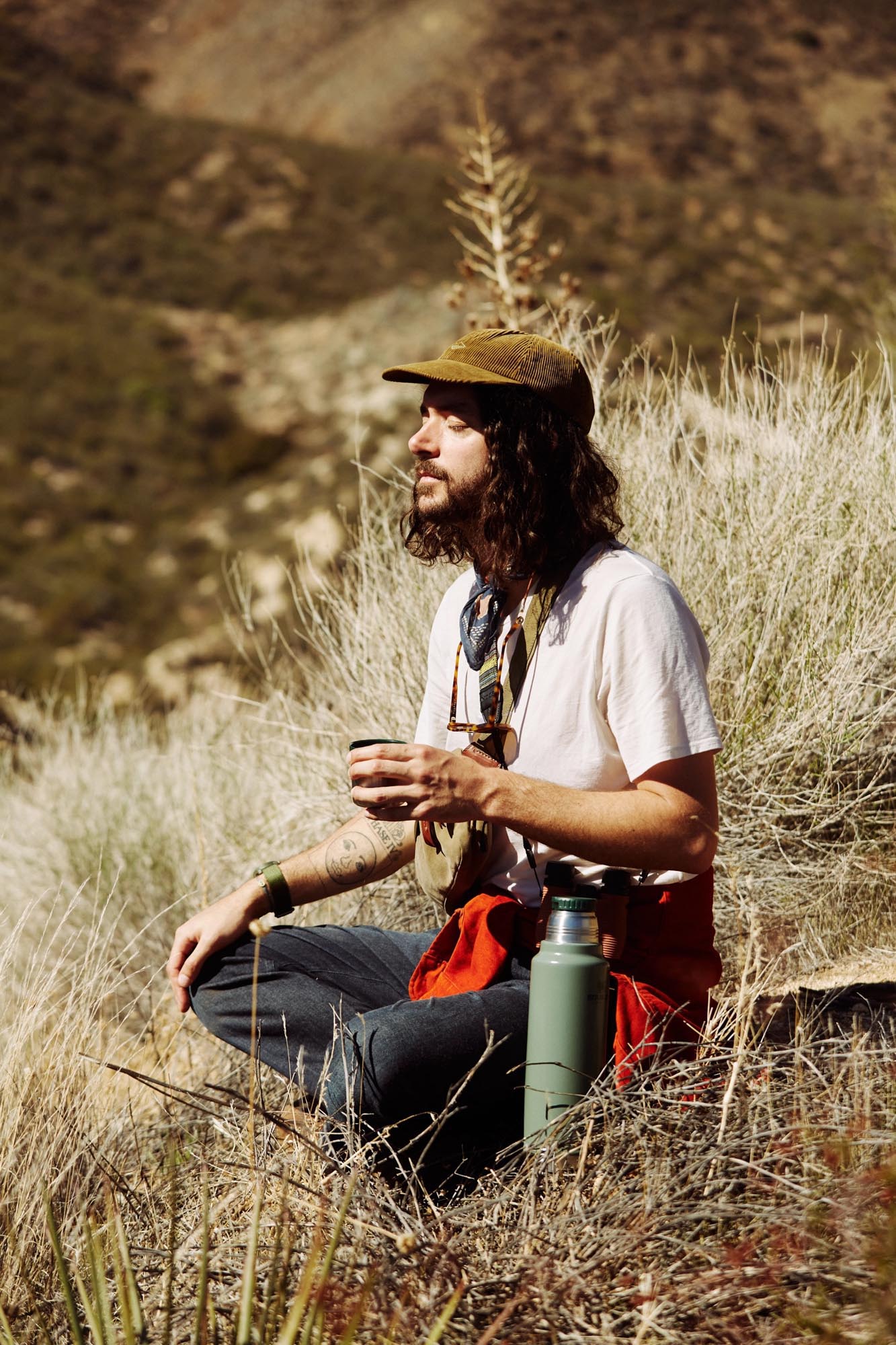 Die Stanley Legendary Classic 1.0l Flasche in Hammertone Green ist robust, isoliert perfekt und ideal für Outdoor-Abenteuer.