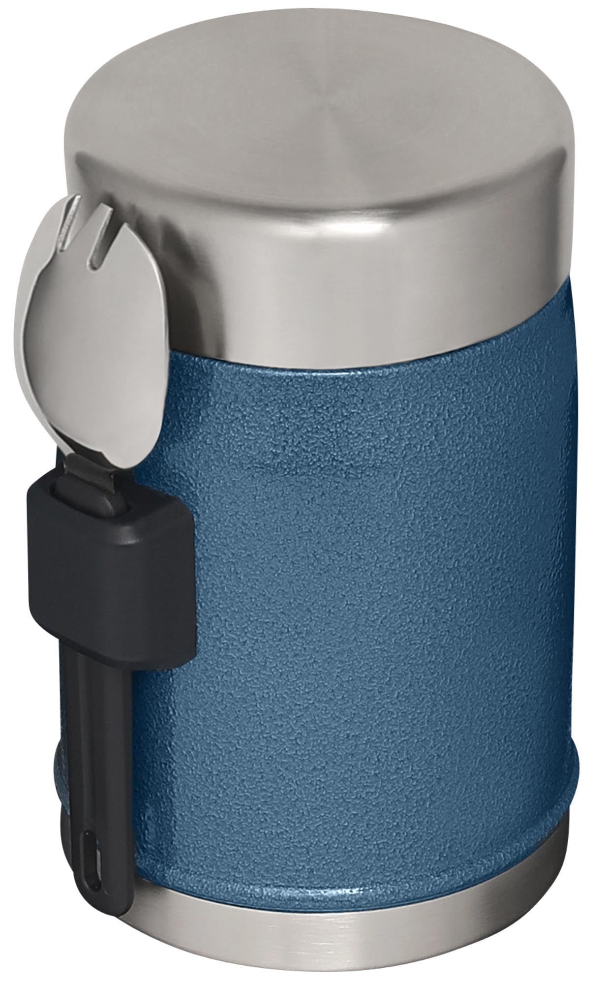 Der Stanley Legendary Food Jar 0.4l in Hammertone Lake ist ein langlebiger, isolierter Behälter mit Spork, perfekt für Outdoor-Abenteuer.