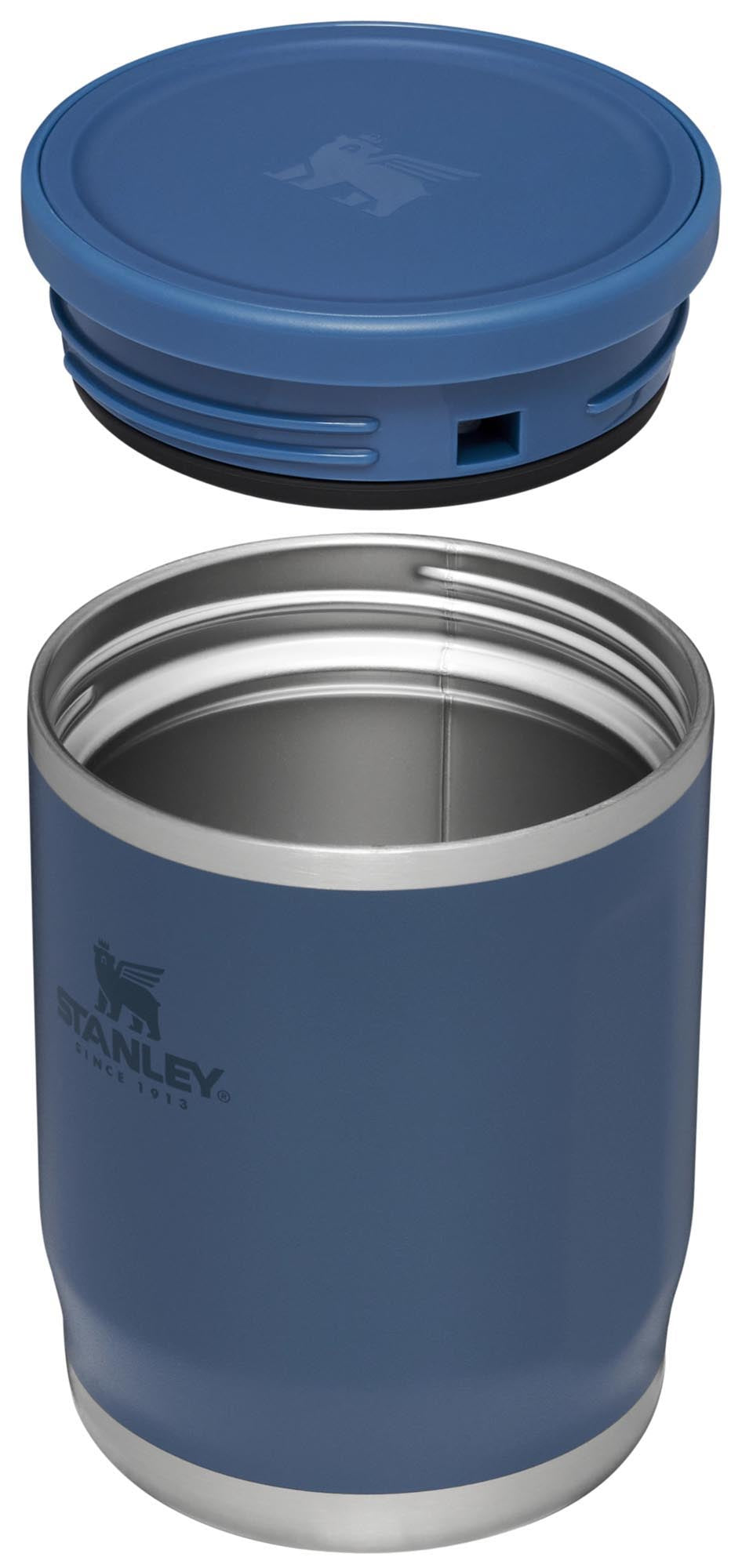 Der Stanley Adventure To-Go Food Jar 0.53l abyss ist ein robuster, auslaufsicherer Behälter, der Speisen unterwegs warm oder kalt hält.
