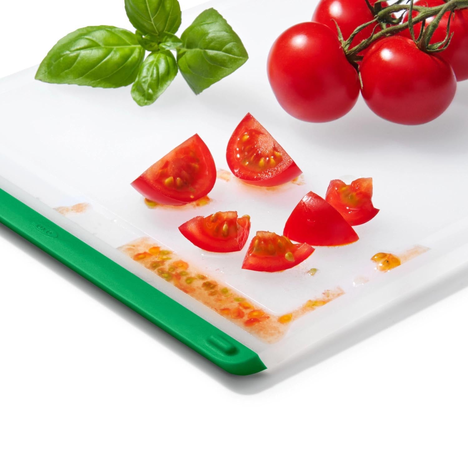 3er Set OXO Good Grips Schneidebretter: langlebig, rutschfest, hygienisch, spülmaschinenfest, perfekt für präzises Schneiden in der Küche.